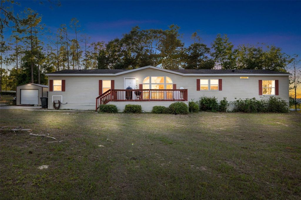 Photo of 13721 Mcintosh Drive, Dade City, FL 33525 (MLS # TB8376582)