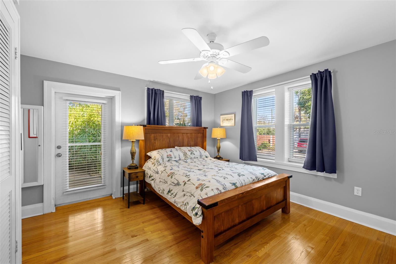 CURLIN PLACE - Residential