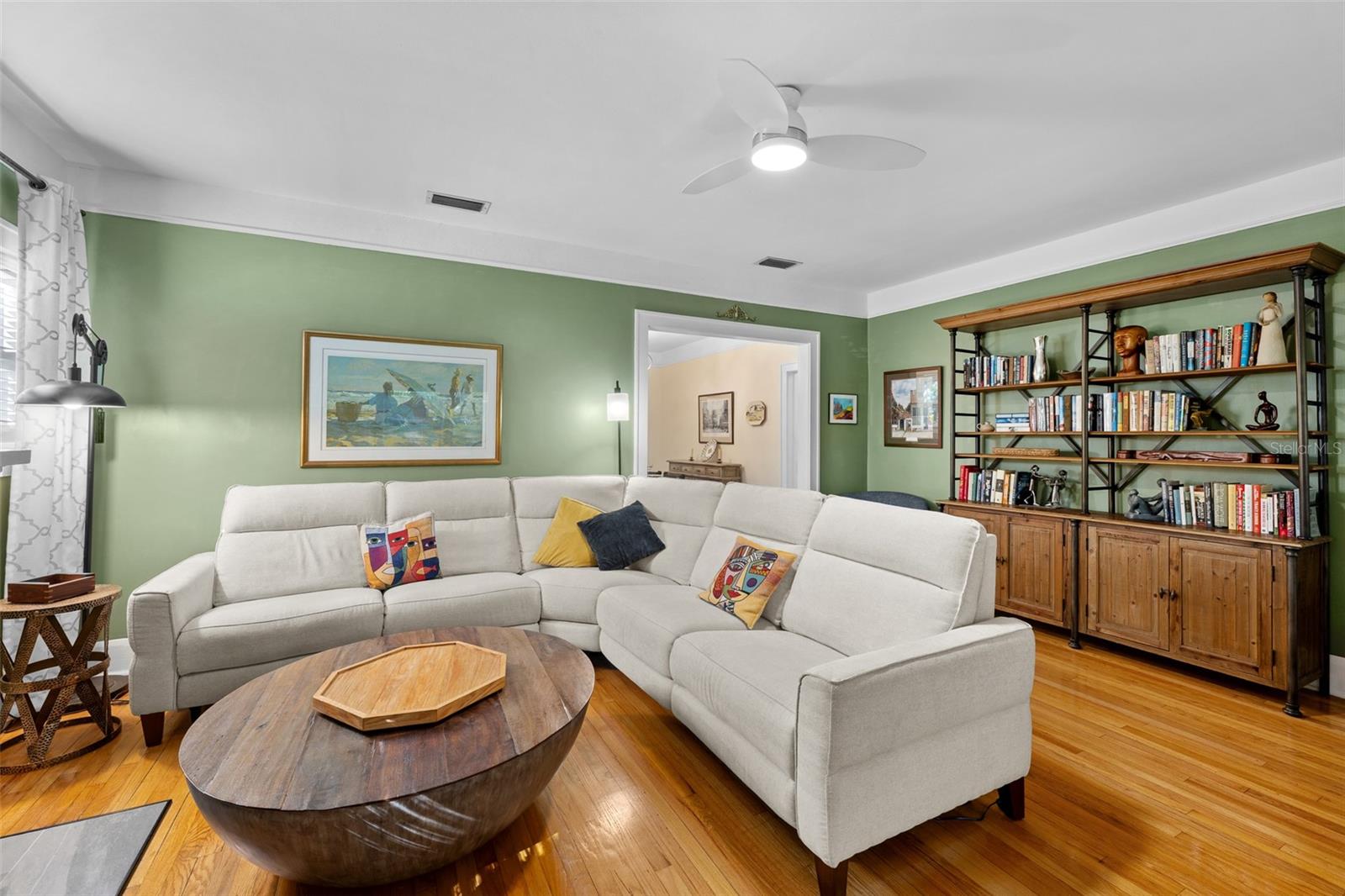 CURLIN PLACE - Residential