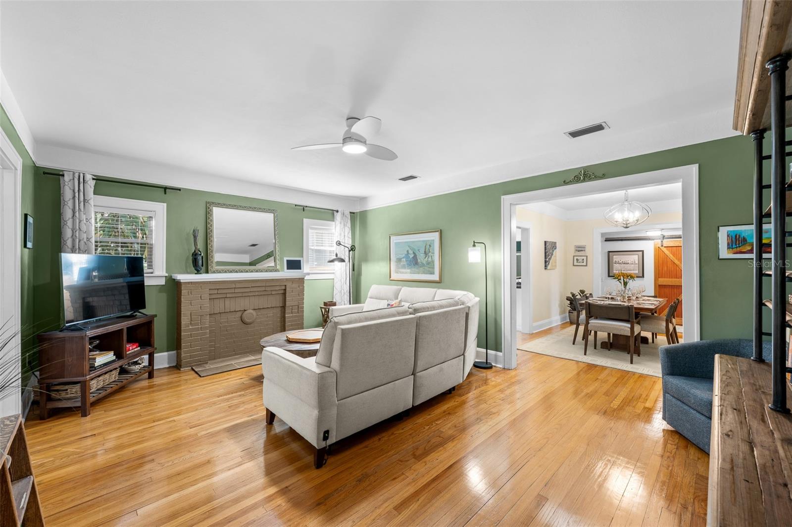 CURLIN PLACE - Residential