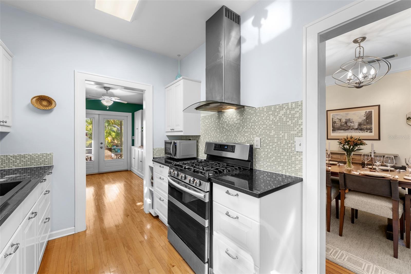 CURLIN PLACE - Residential