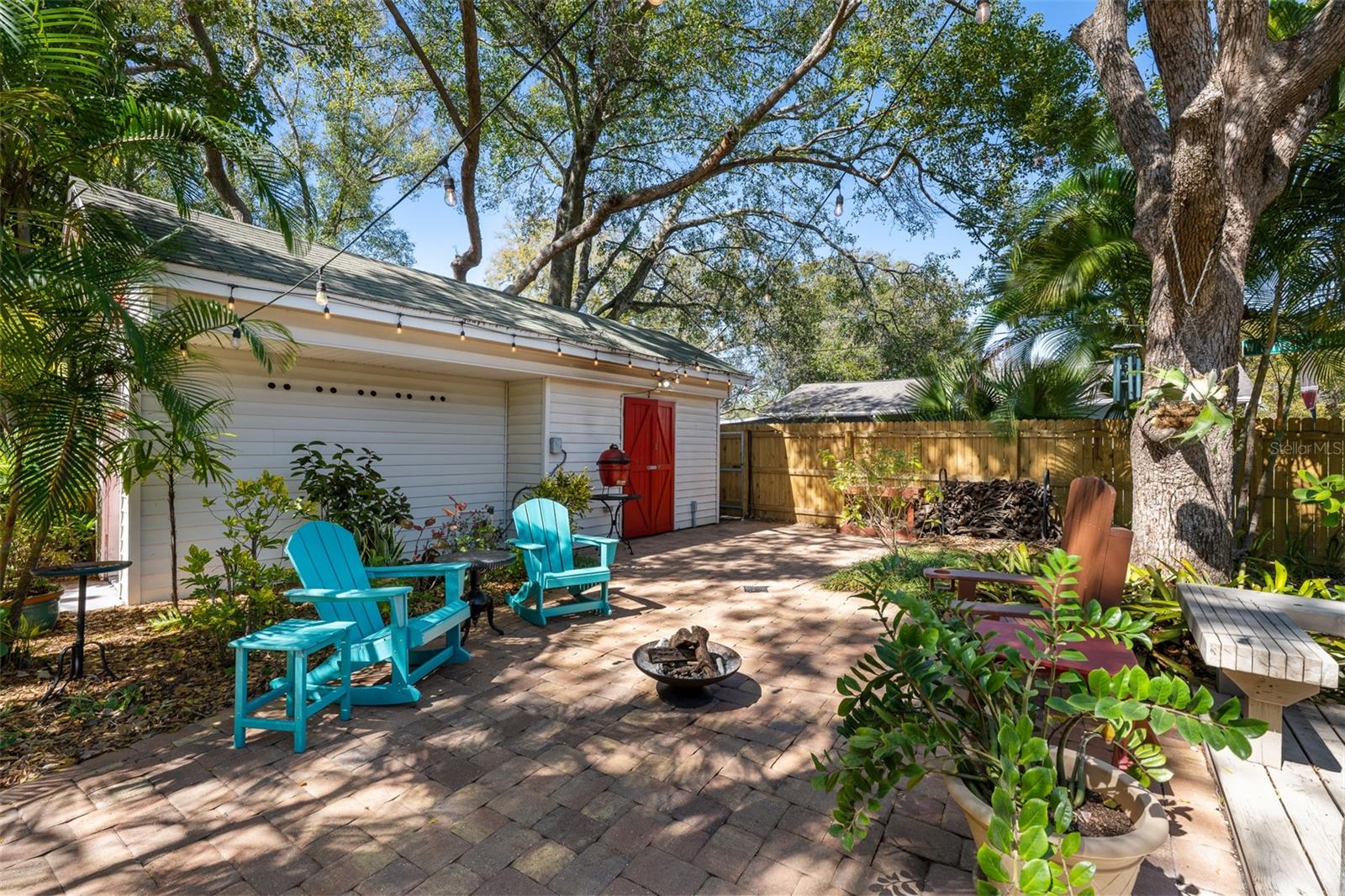 CURLIN PLACE - Residential