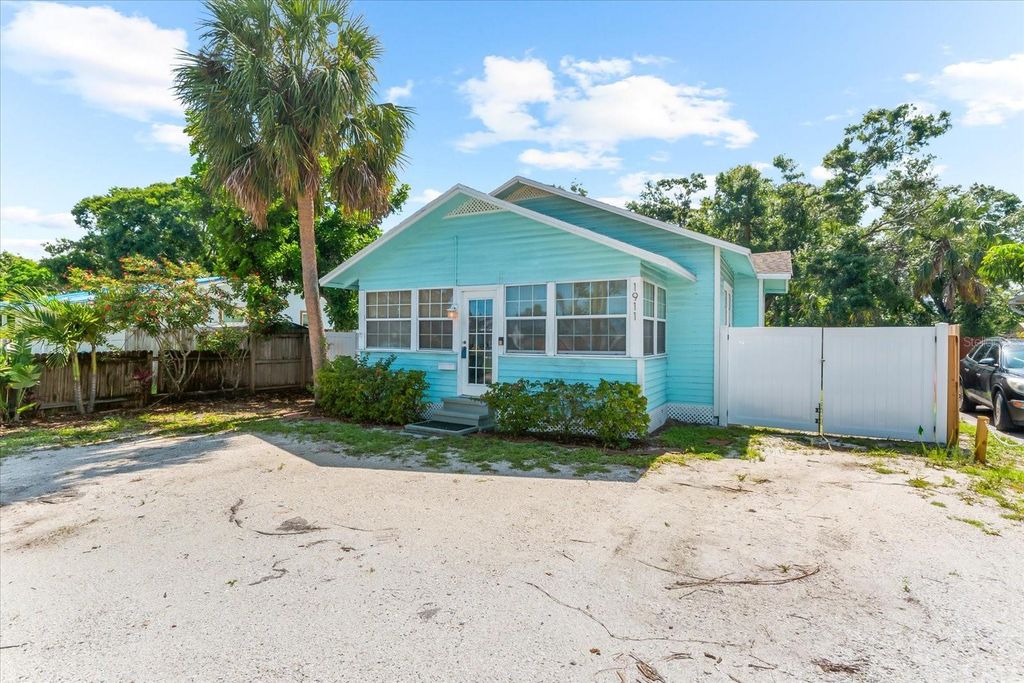Photo of 1911 26th Street W, Bradenton, FL 34205 (MLS # A4656698)