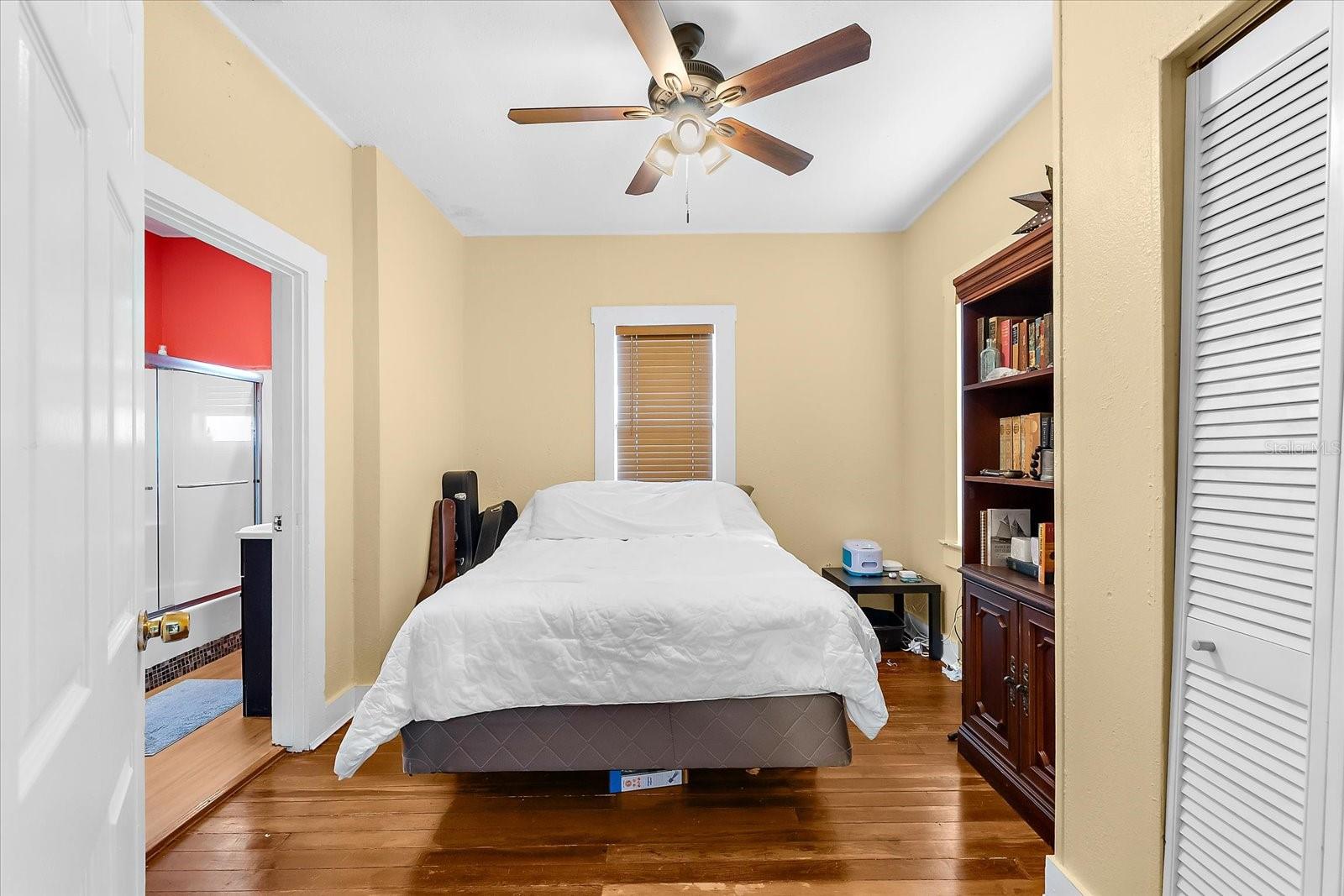 VIERHOUTS - Residential