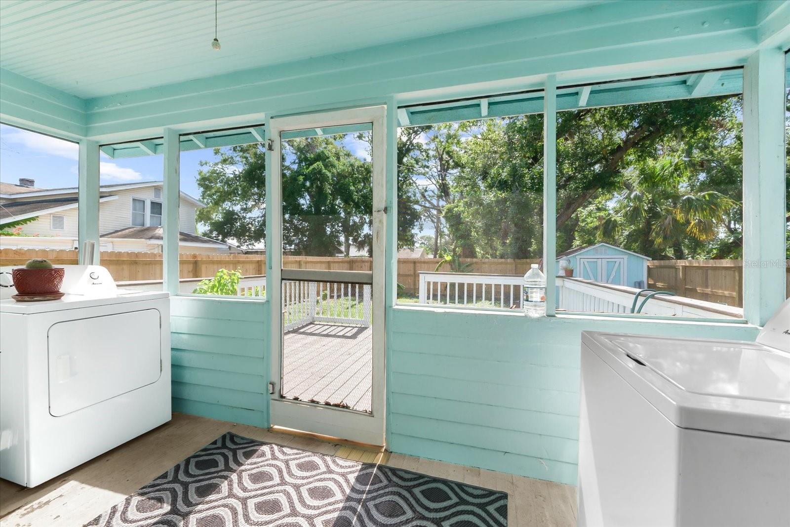 VIERHOUTS - Residential