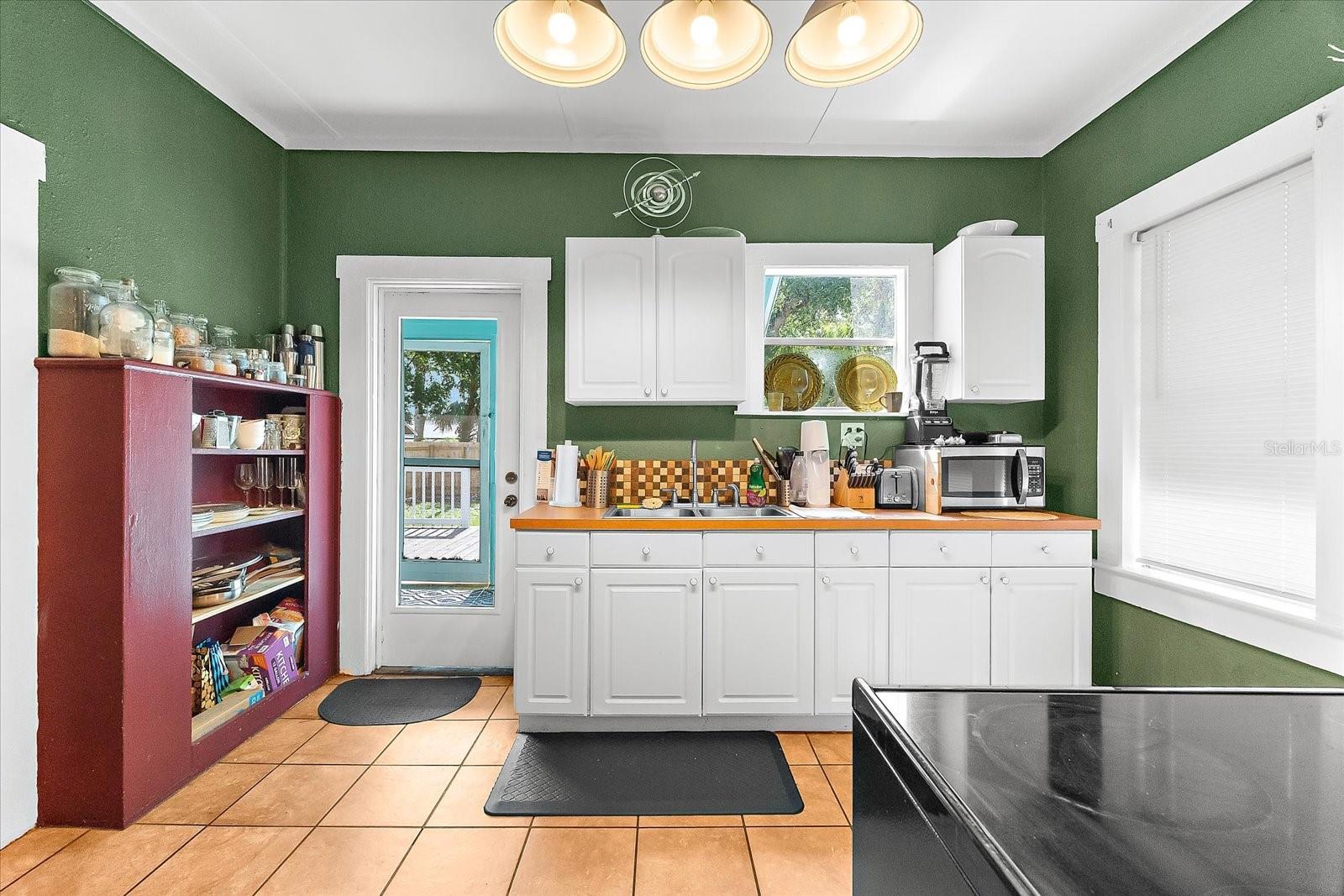 VIERHOUTS - Residential