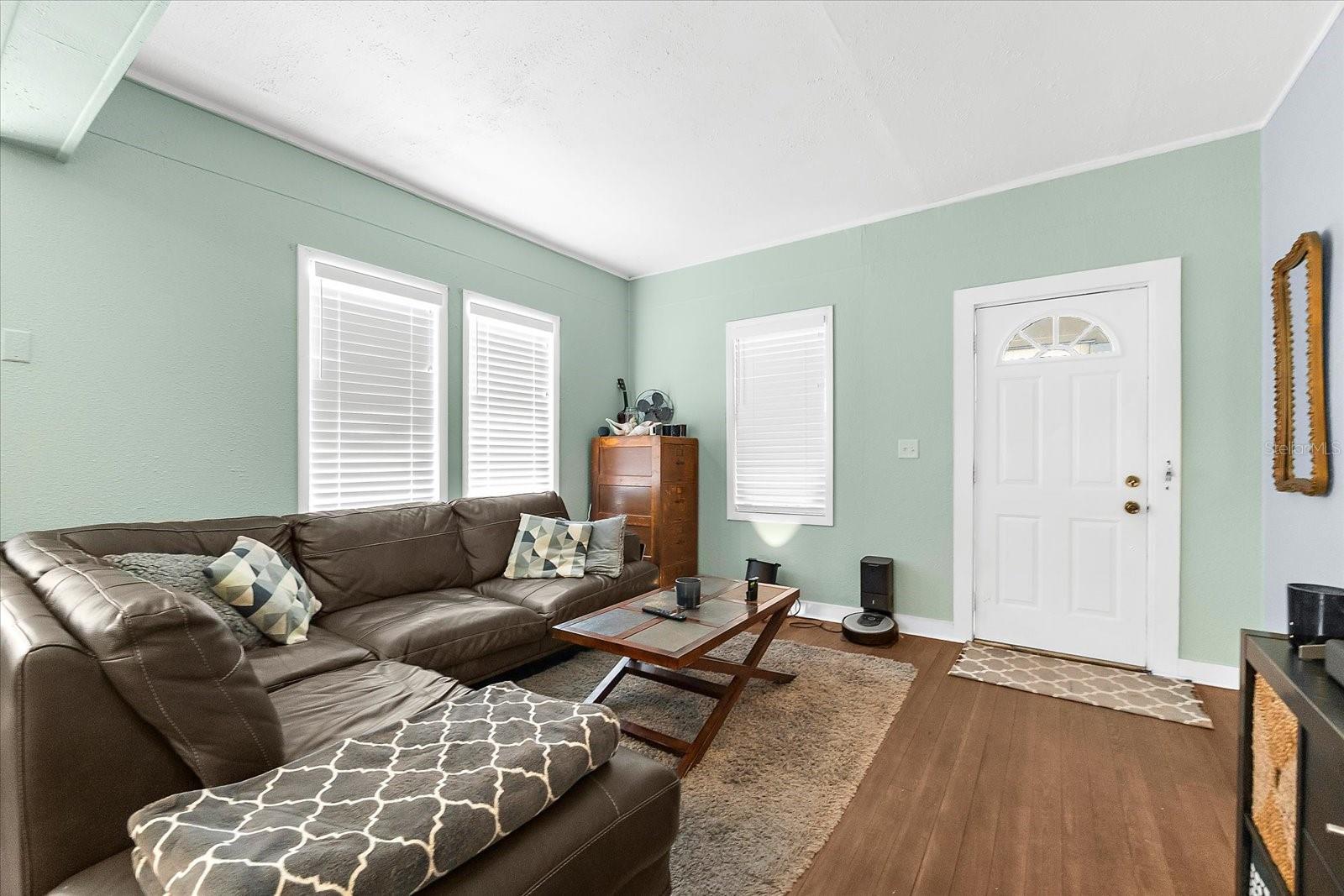 VIERHOUTS - Residential