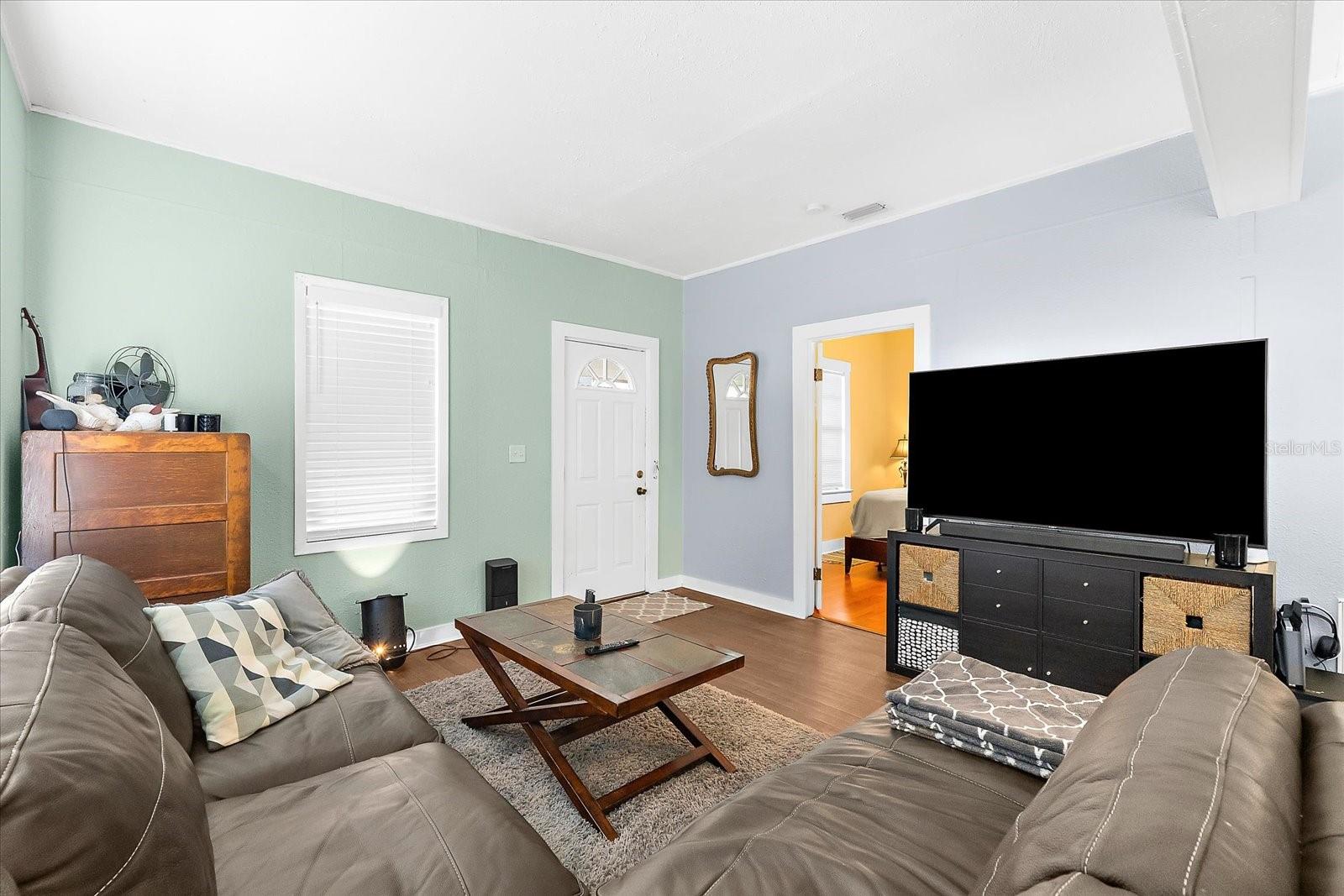 VIERHOUTS - Residential