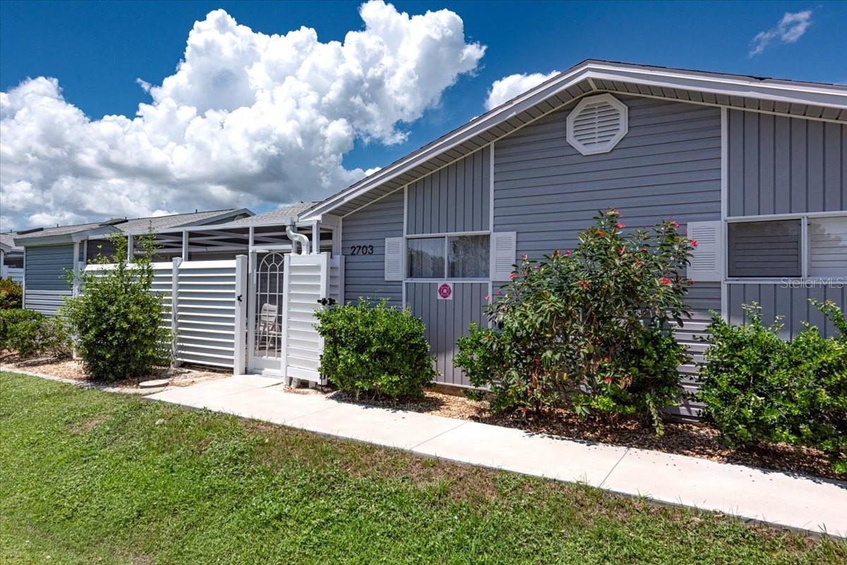 FINALLY AVAILABLE........ STEP INTO A TURN KEY FULLY FURNISHED 3 BEDROOM 2 BATH VILLA IN THE MOST DESIRED PRIVATE LOVELAND COURTYARDS IN CHARLOTTE HARBOR, FLORIDA. UNIT 2703 OFFERS A SPACIOUS SPLIT LAYOUT WITH HIGH CEILINGS THAT FILLS THE HOME WITH NATURAL LIGHT. WHILE SOME UPDATES HAVE ALREADY BEEN DONE, IT STILL PROVIDES YOU WITH THE BLANK CANVAS TOO MAKE THE CHANGES FOR YOUR PERSONAL TASTE. MULTIPLE SLIDING DOORS OPEN TO THE VERY PRIVATE SCREENED COURTYARD. PERFECT FOR QUIET MORNINGS OR EVENING RELAXATION. THIS VILLA ALSO HAS 2 ASSIGNED PARKING SPACES WHICH IS WONDERFUL FOR GUESTS AND FAMILY. YOU ALSO HAVE EASY ACCESS TO ALL AMMENITIES, WHICH INCLUDE THE BEAUTIFUL POOL AND CLUB HOUSE. HOA COVERS WATER, GARBAGE, SEWER AS WELL AS LAWN CARE, AND PEST CONTROL, AND EXTERIOR INSURANCE. PROVIDING TRUE LOW - MAINTENANCE LIVING.
CONVENIENTLY LOCATED TO DOWNTOWN PUNTA GORDA 10 MINUTES TO 75. HISTORIC FISHERMANS VILLAGE, WATERFROONT RESTAURNTS AND BARS, AND 6 MINUTES TO THE AMAZING SUNSEEKER RESORT. 45 MINUTES TO FORT MYERS AIRPORT AND 1 HOUR TO SARASOTA AND 1.5 HOURS TO TAMPA.
BE SURE TO EXPLORE THE 3D TOUR .