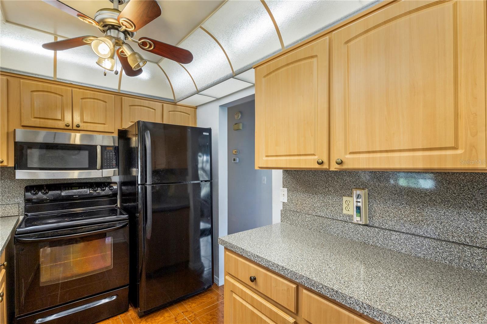 FAIRFIELD B CONDO - Residential Lease