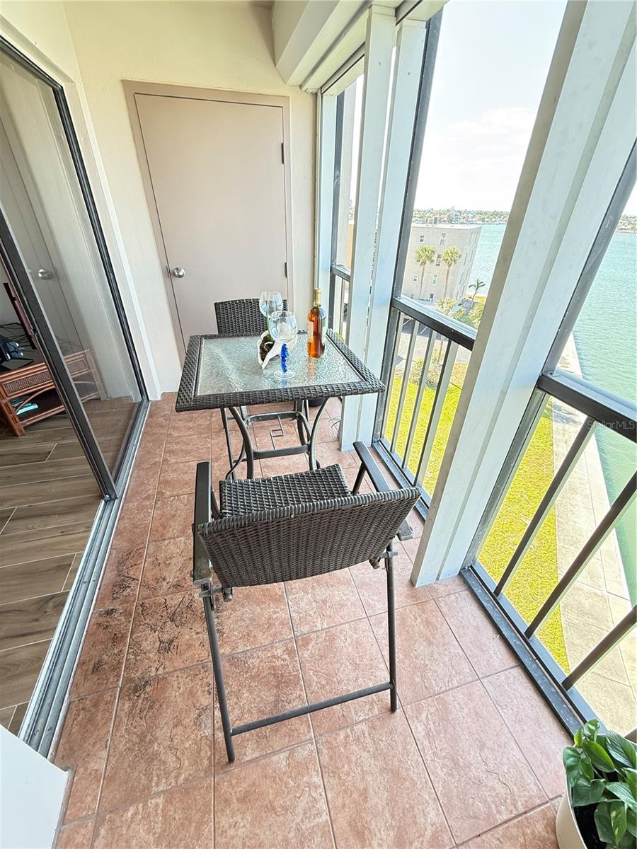 BAY ISLAND GROUP 10 - Residential