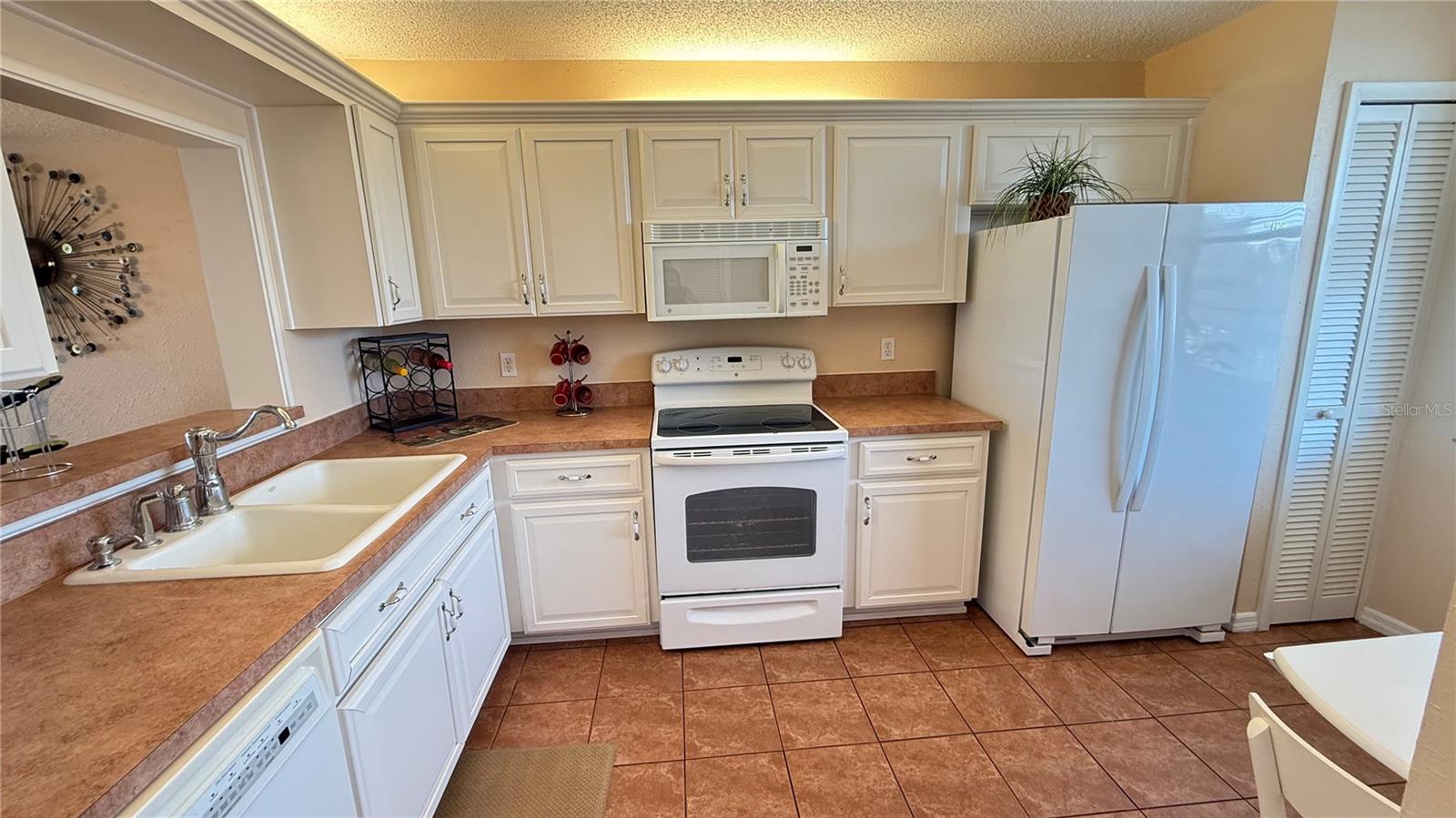 BAY ISLAND GROUP 10 - Residential