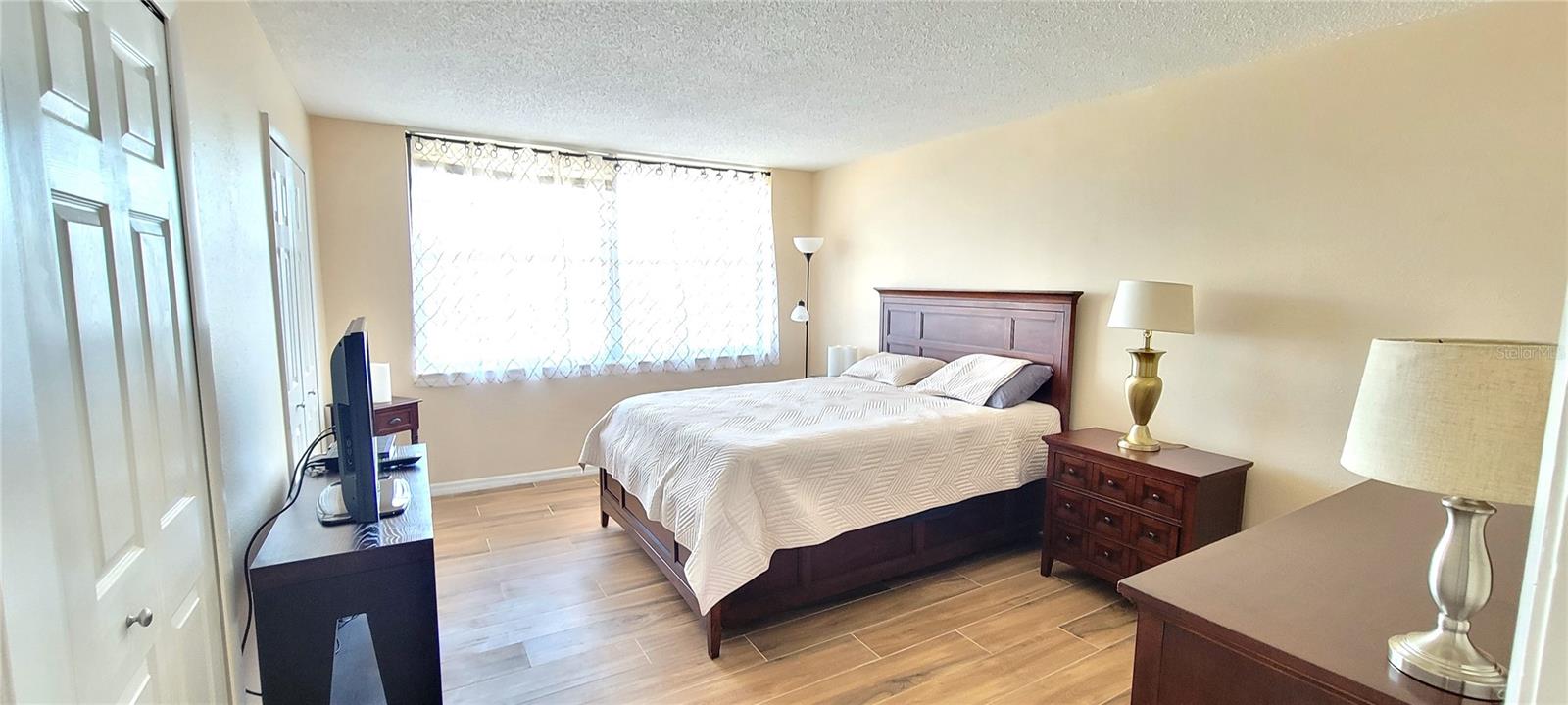 BAY ISLAND GROUP 10 - Residential