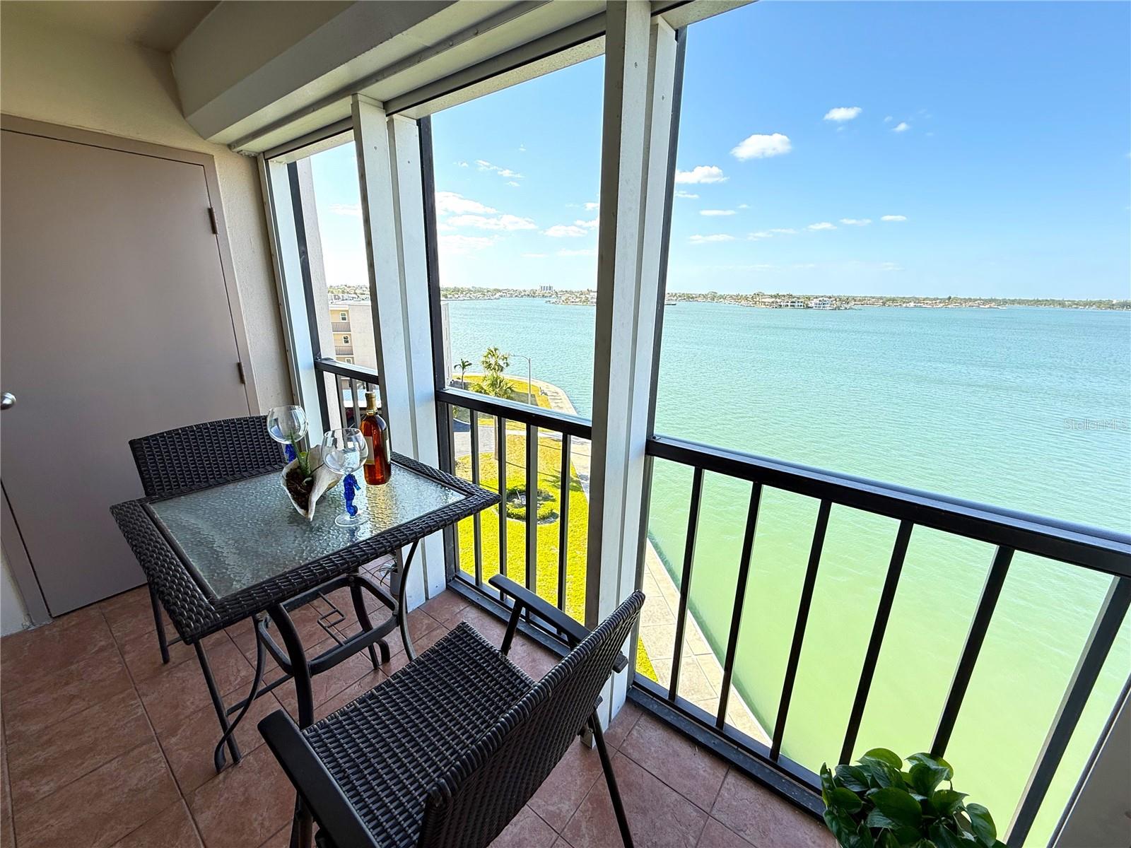 BAY ISLAND GROUP 10 - Residential