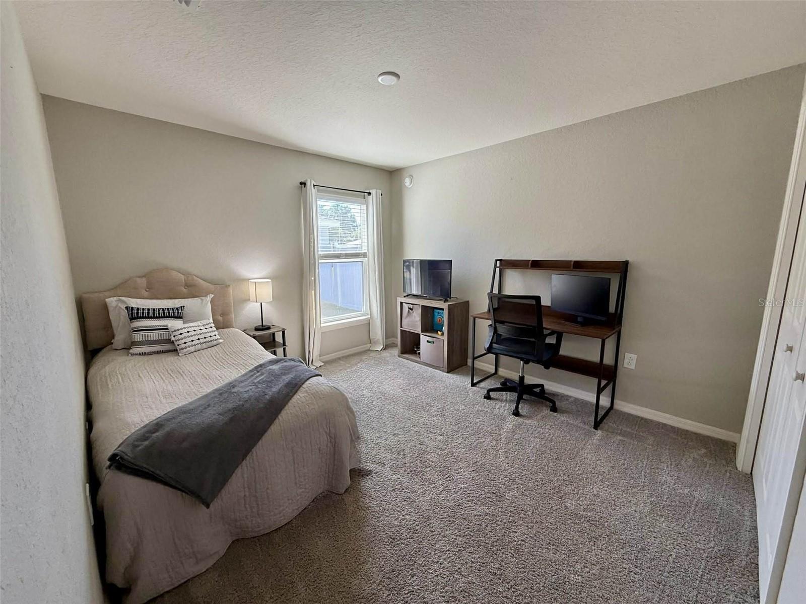 LANDINGS/EAGLE LAKE - Residential