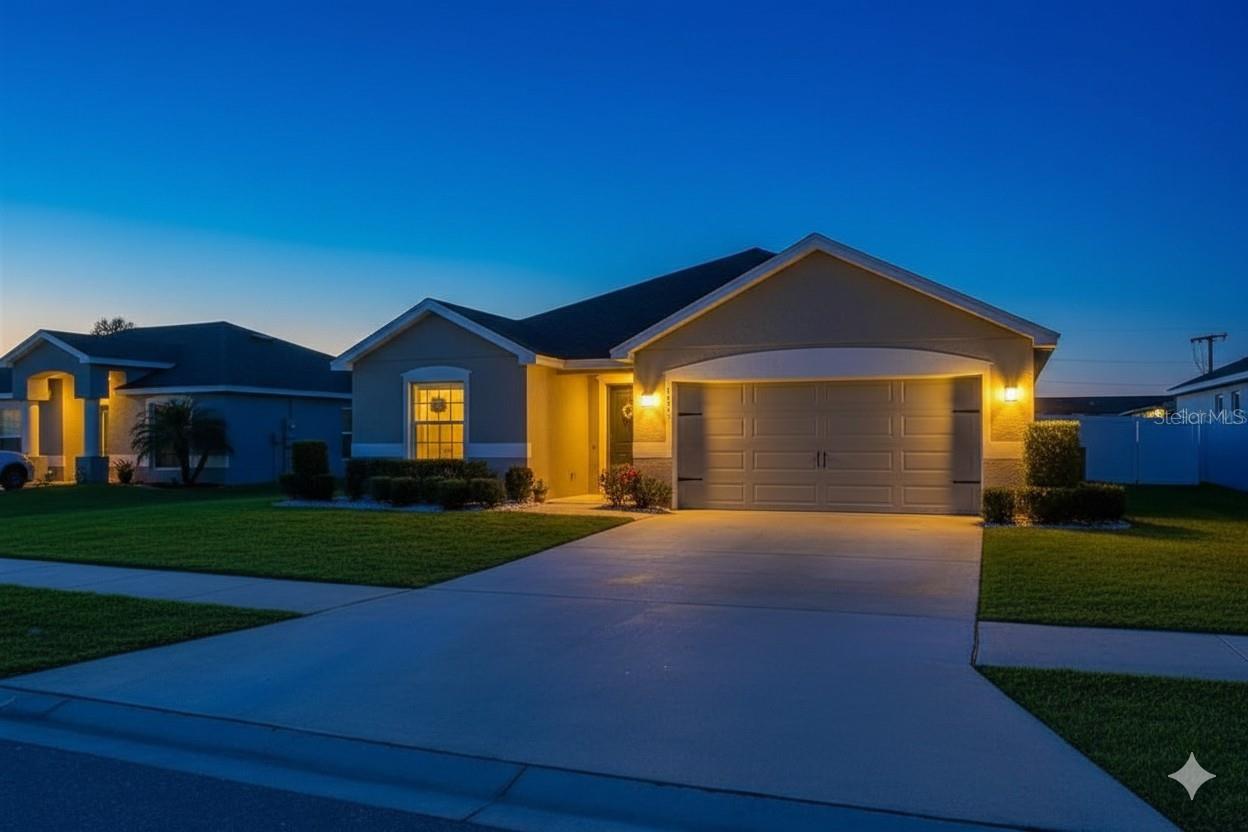 LANDINGS/EAGLE LAKE - Residential