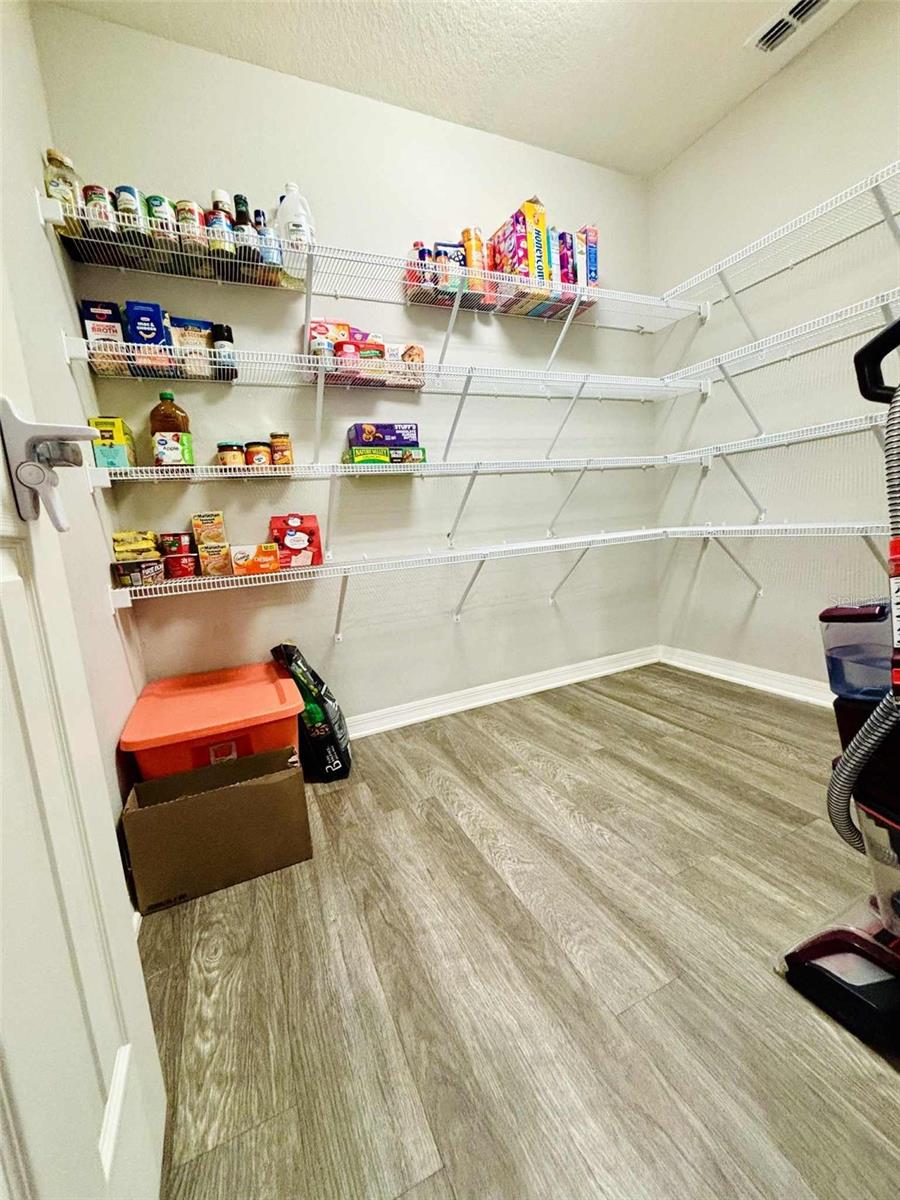 LANDINGS/EAGLE LAKE - Residential