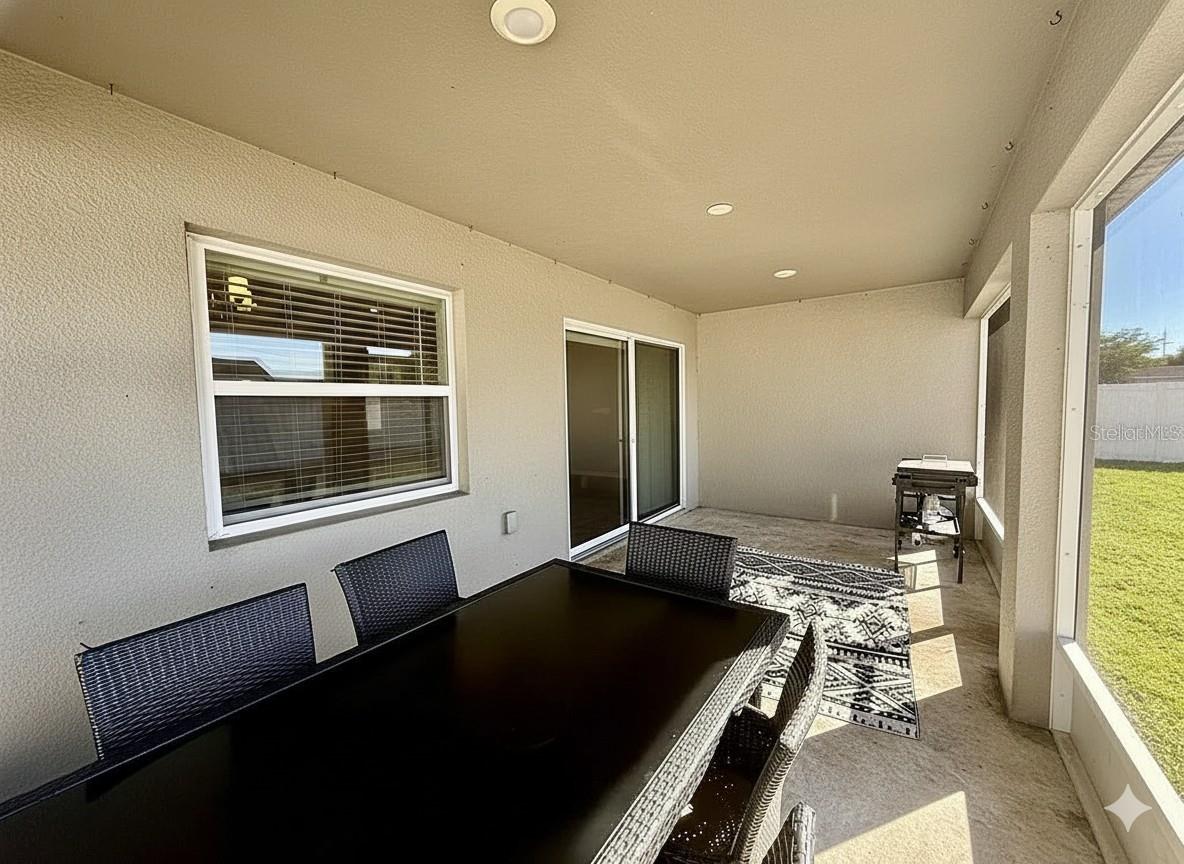 LANDINGS/EAGLE LAKE - Residential