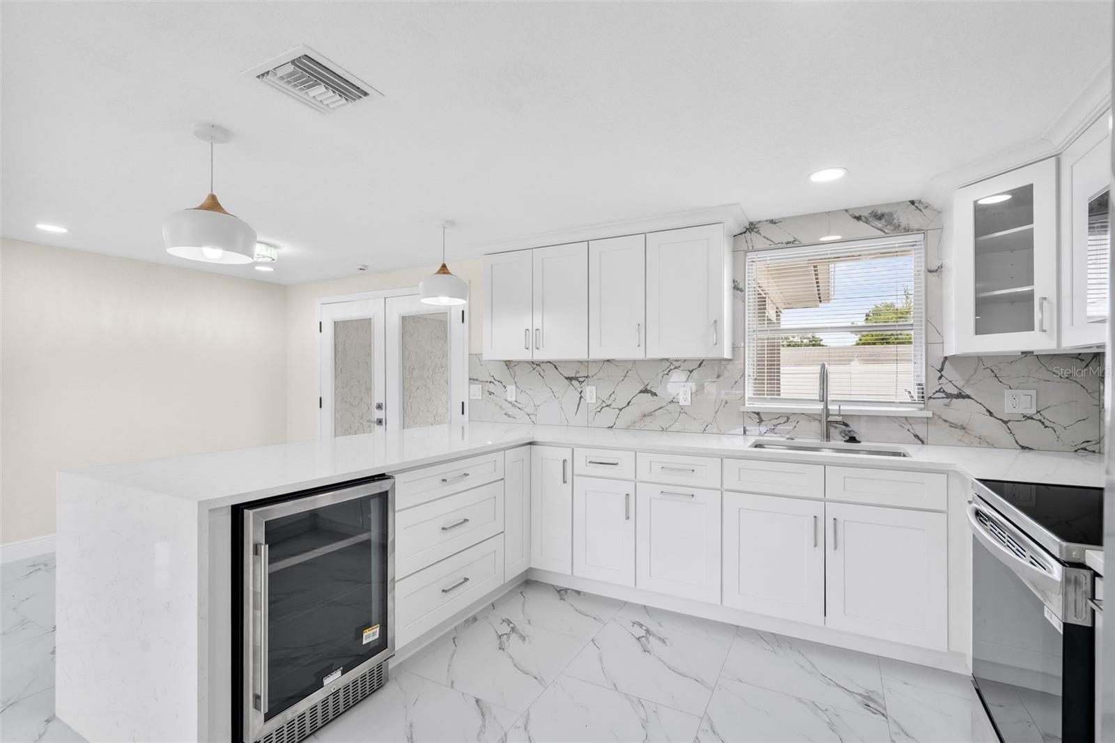 LA VILLA GARDENS - Residential
