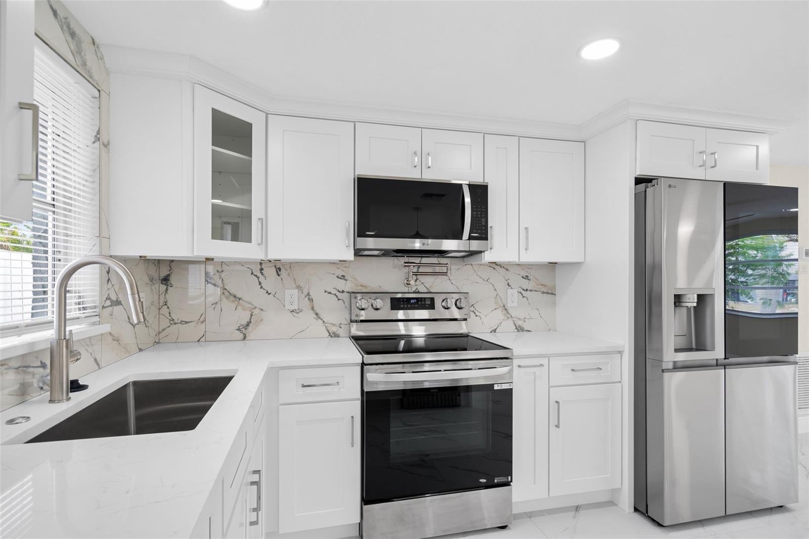 LA VILLA GARDENS - Residential