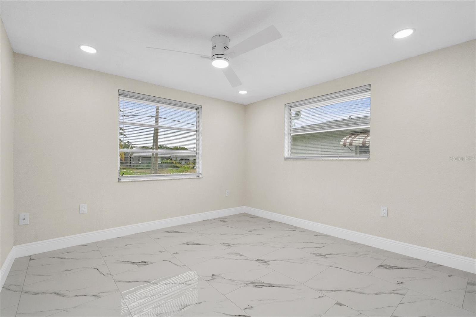 LA VILLA GARDENS - Residential