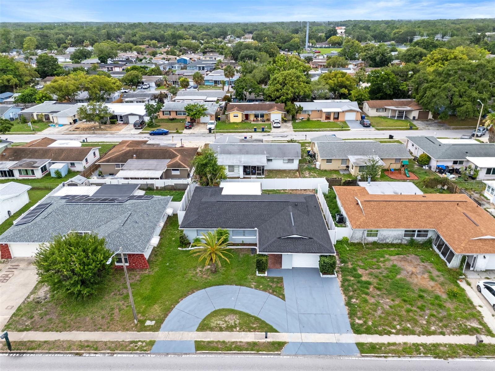LA VILLA GARDENS - Residential