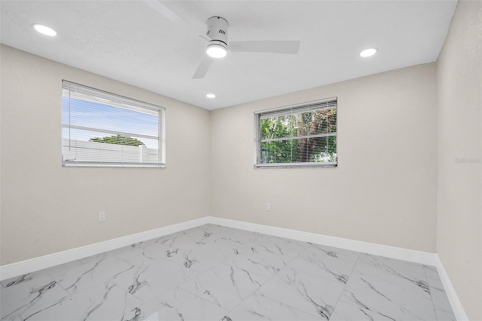 LA VILLA GARDENS - Residential