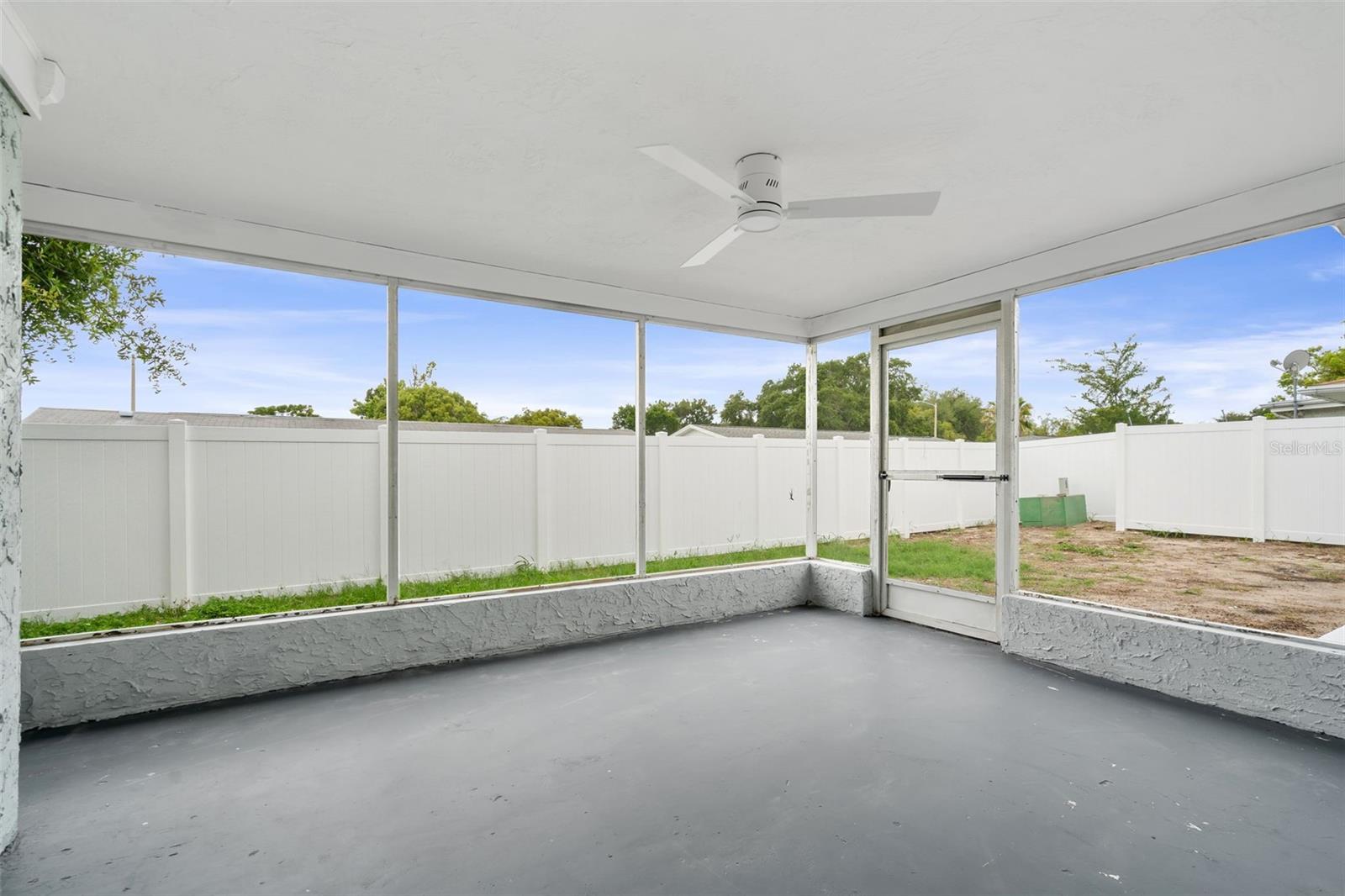 LA VILLA GARDENS - Residential