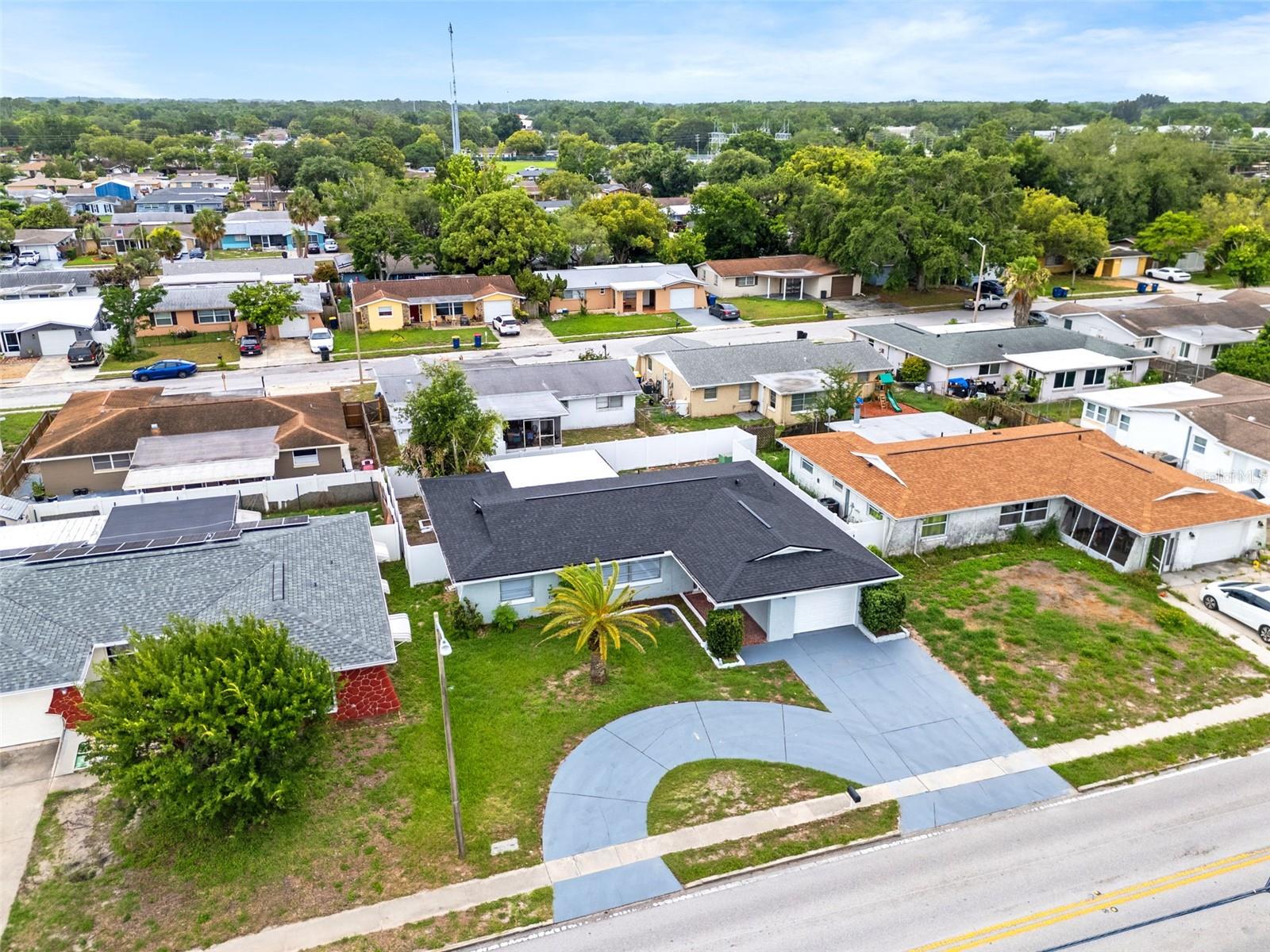 LA VILLA GARDENS - Residential