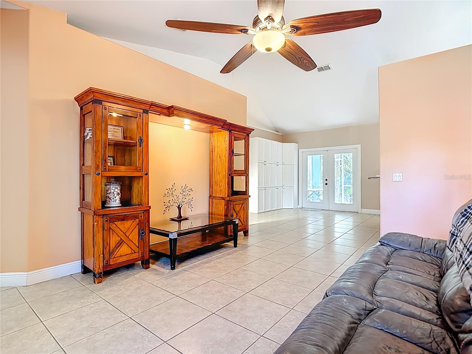 GOLDEN GATE ESTATE UNIT 47 - Residential