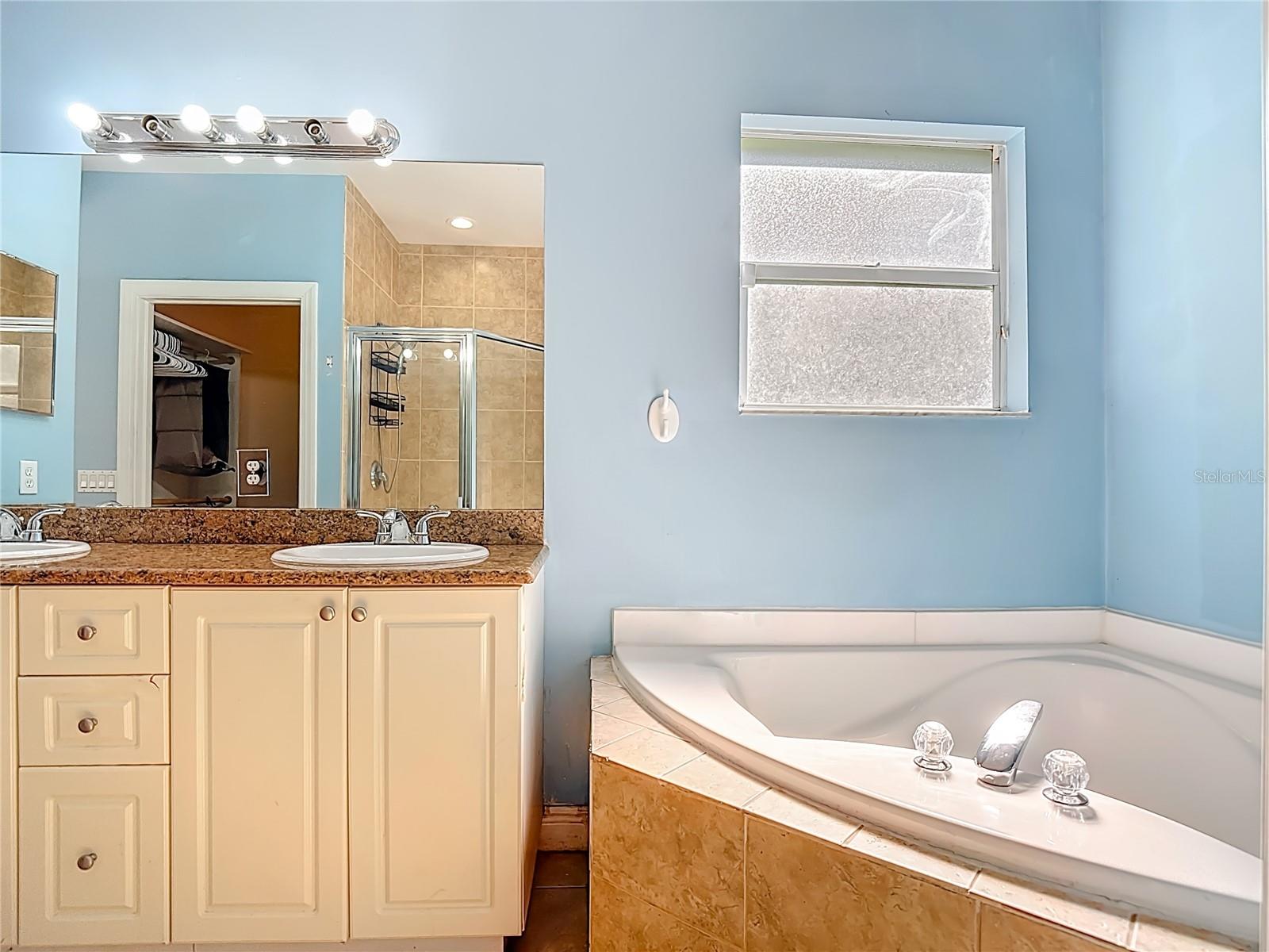 GOLDEN GATE ESTATE UNIT 47 - Residential