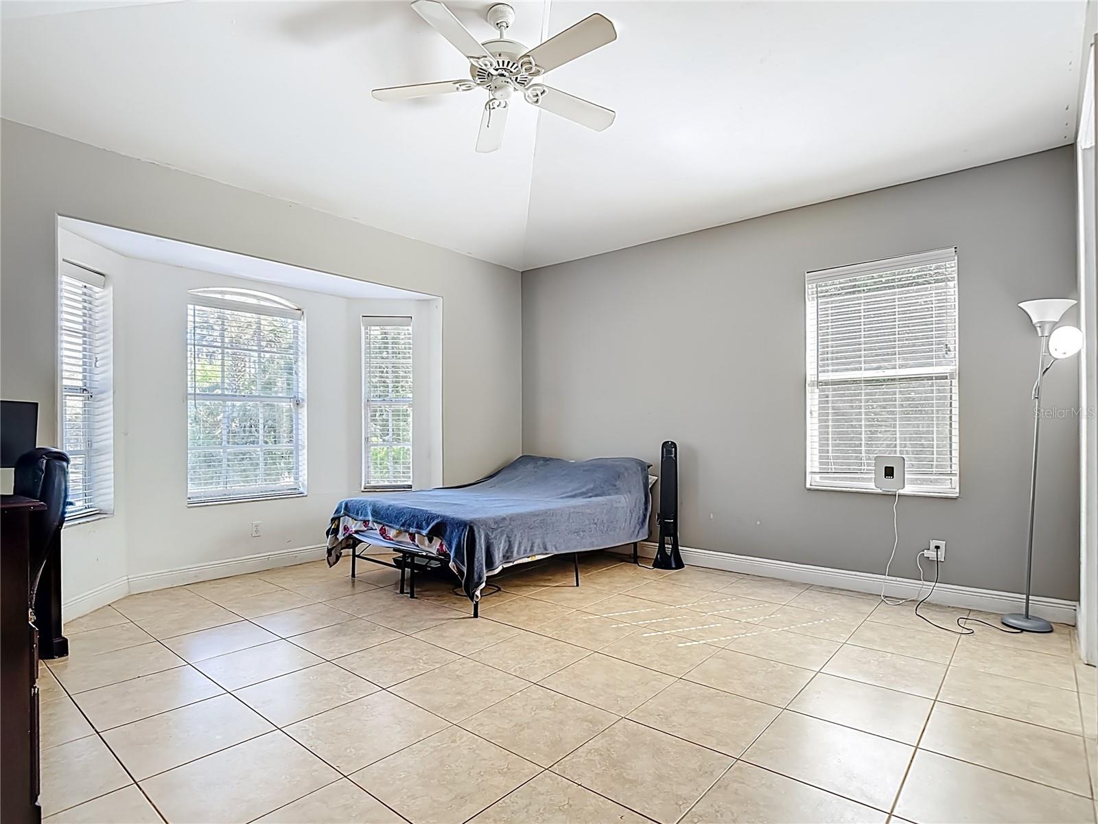 GOLDEN GATE ESTATE UNIT 47 - Residential