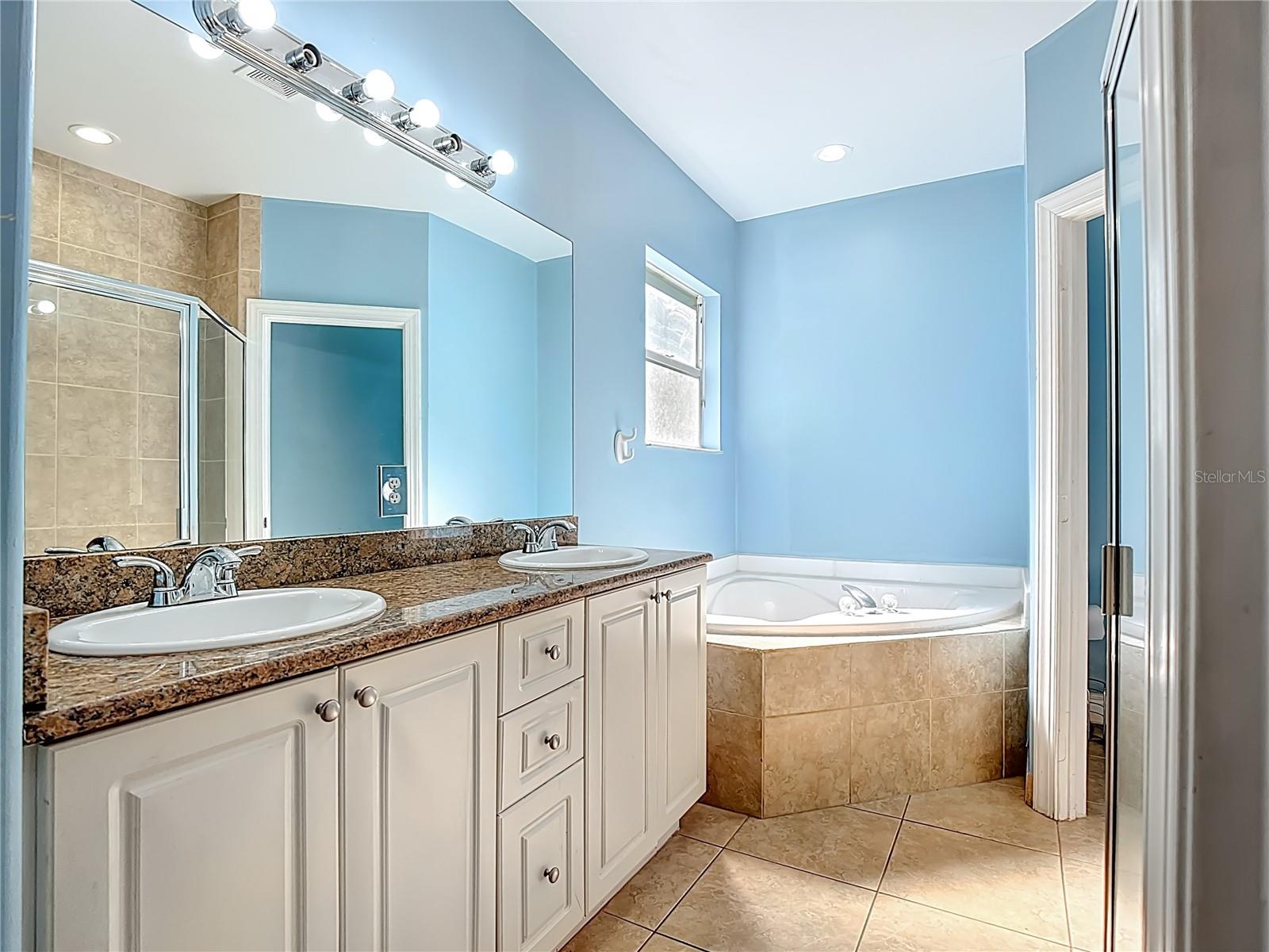 GOLDEN GATE ESTATE UNIT 47 - Residential