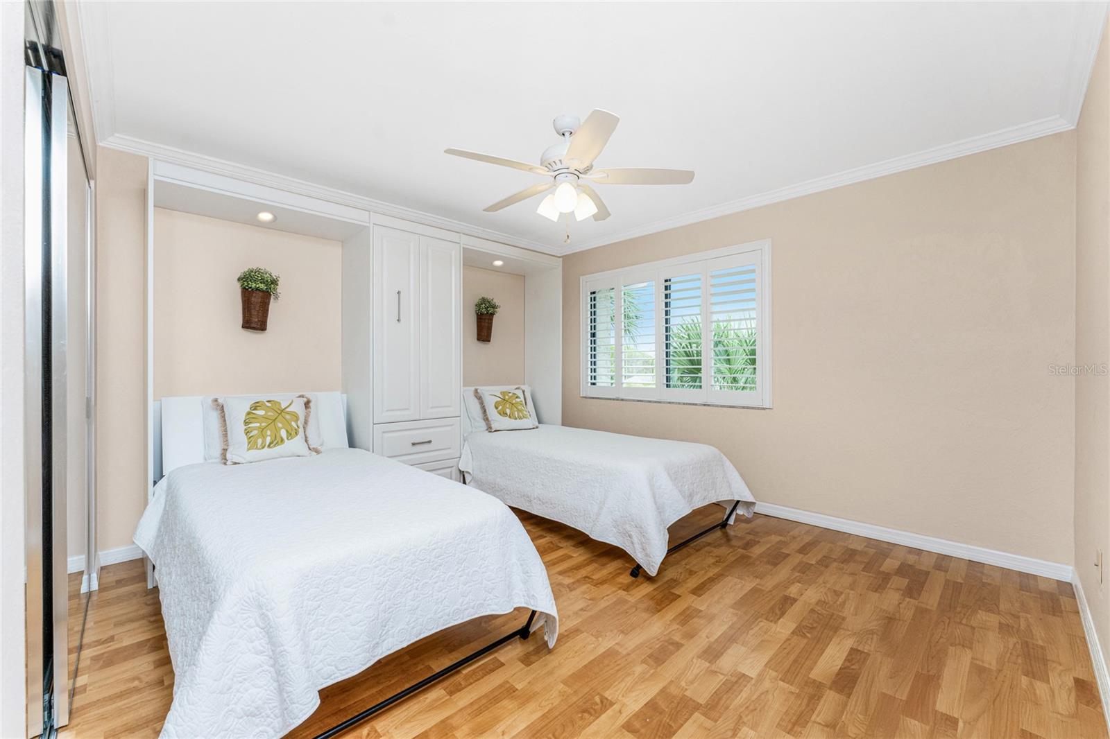 COMMODORE CLUB CONDO - Residential