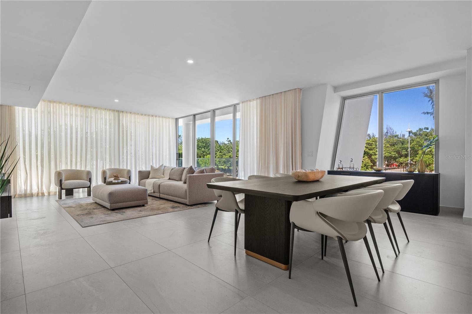 LE PARC 301 - Residential