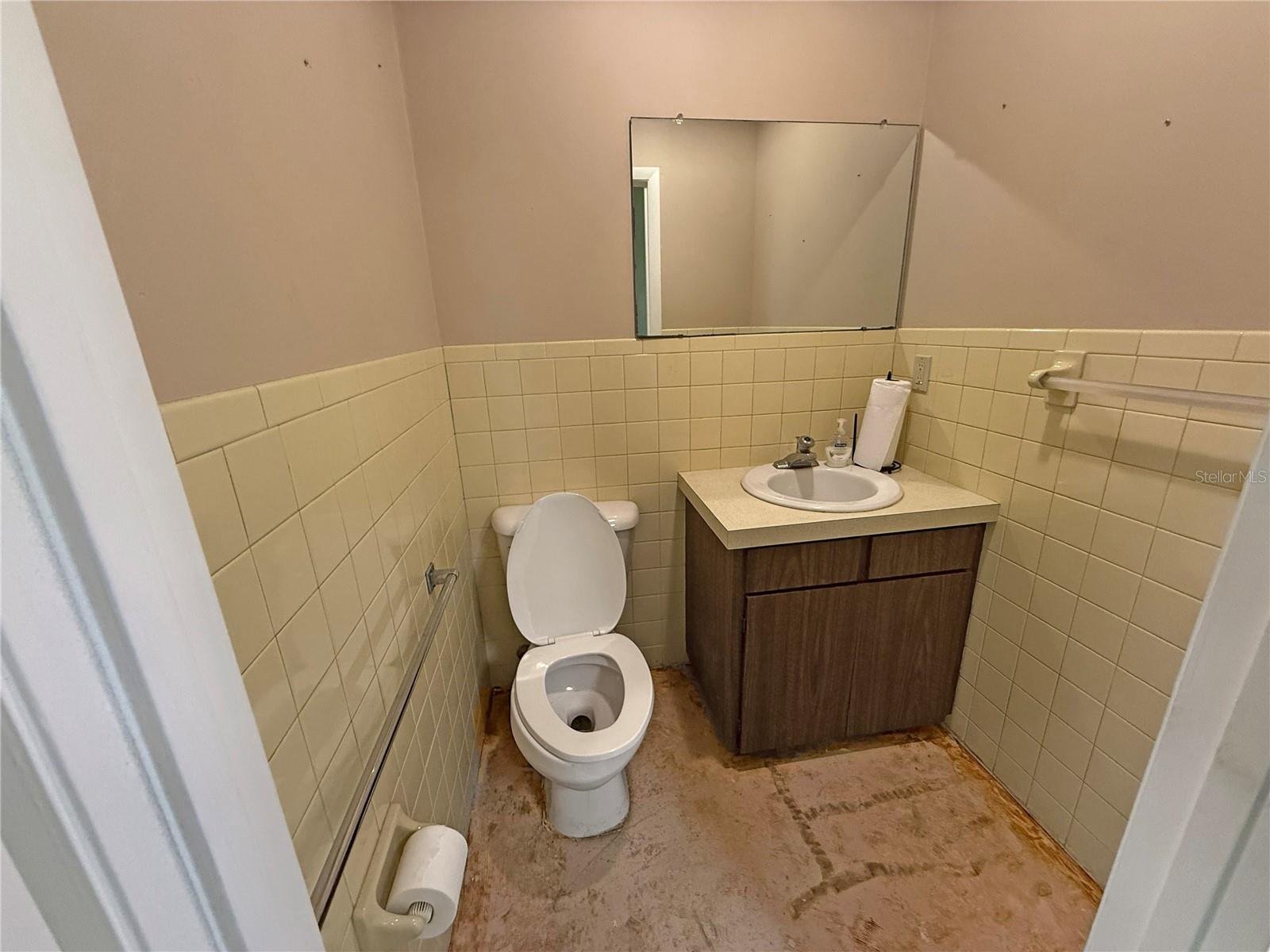 PLANTATION OFFICES - Commercial Sale