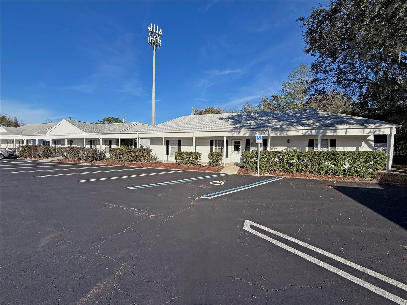 PLANTATION OFFICES - Commercial Sale