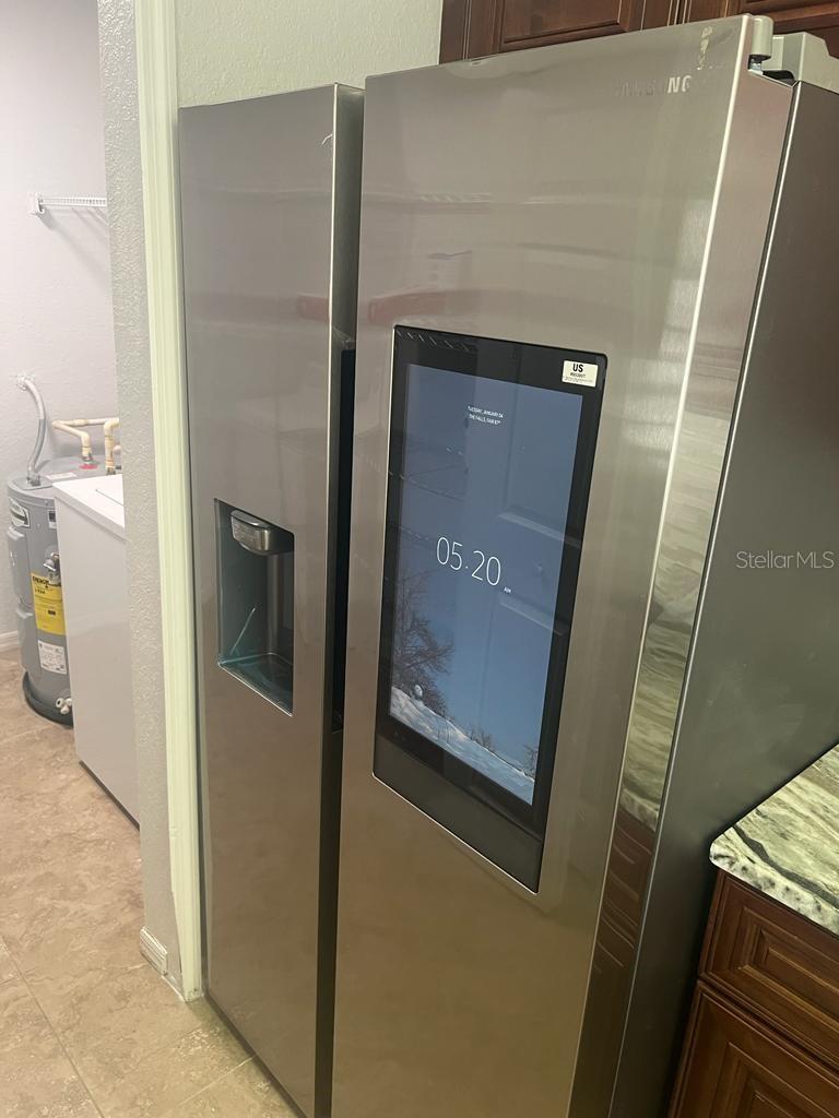 SANDLAKE PRIVATE RESIDENCES - Residential Lease