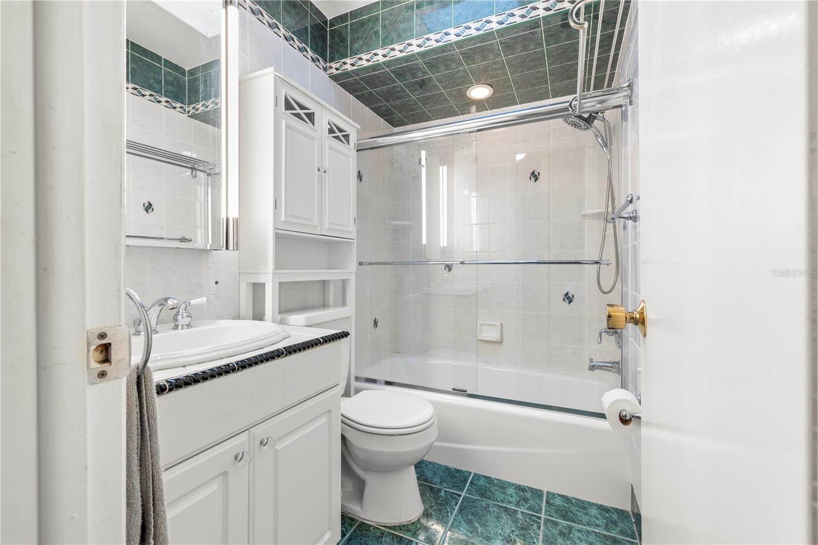 TOWNN COUNTRY PARK SC 9 UN 11 - Residential