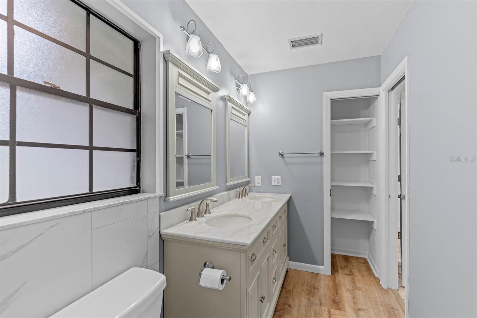 NORTHWOOD PINES UNIT 5 REP - Residential Lease