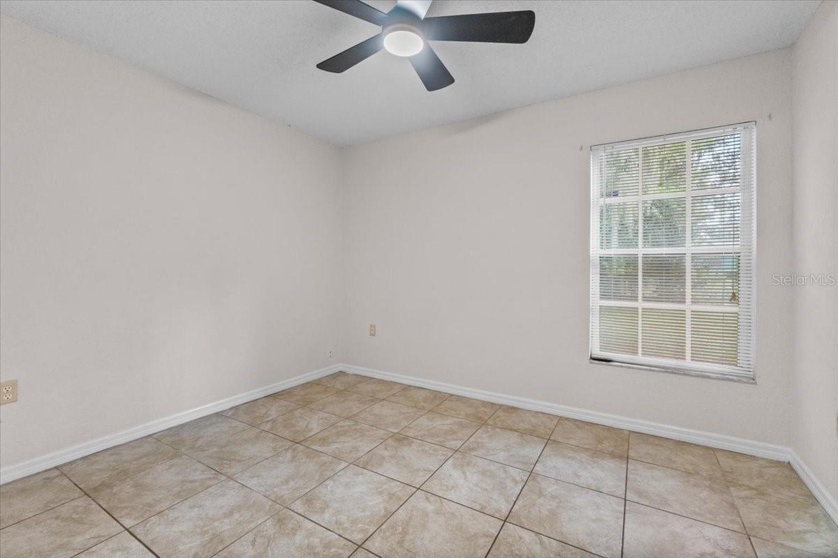 AZALEA OAKS - Residential