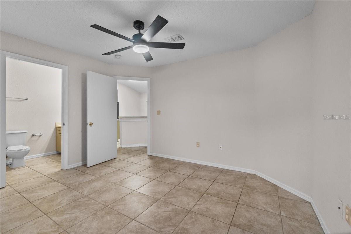 AZALEA OAKS - Residential