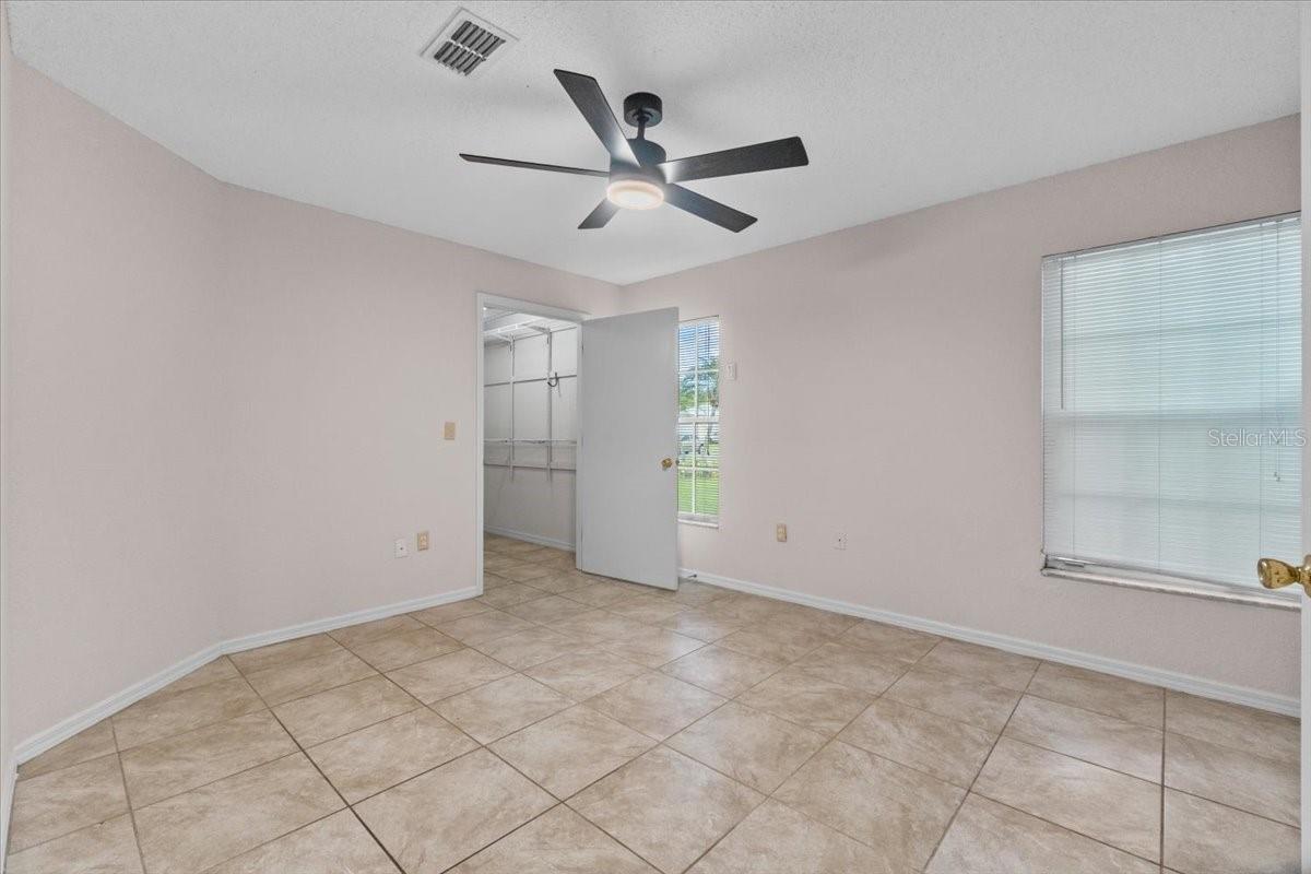 AZALEA OAKS - Residential