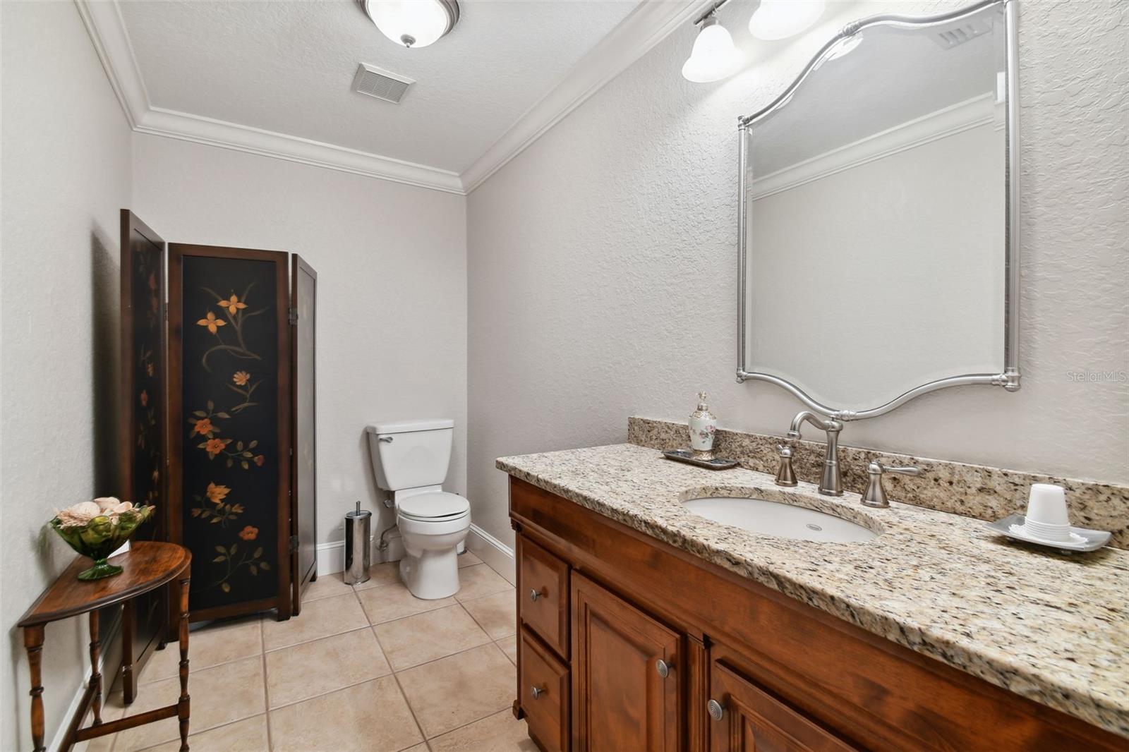 INTERLACHEN HEIGHTS - Commercial Lease