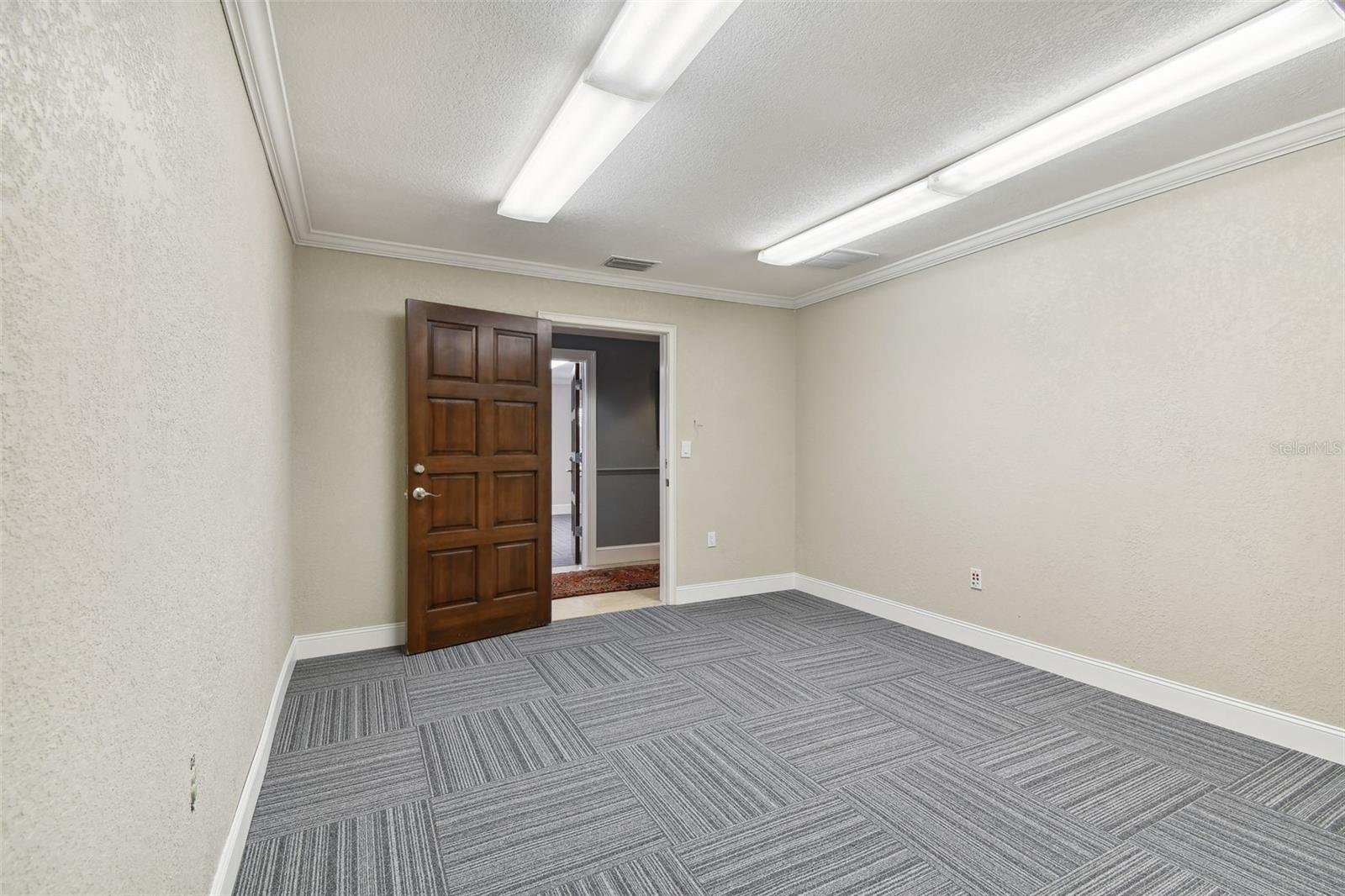 INTERLACHEN HEIGHTS - Commercial Lease