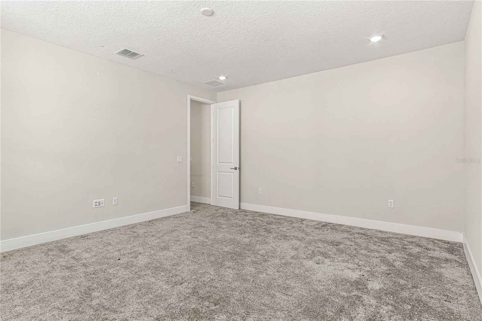 SAND LAKE SOUND - Residential Lease