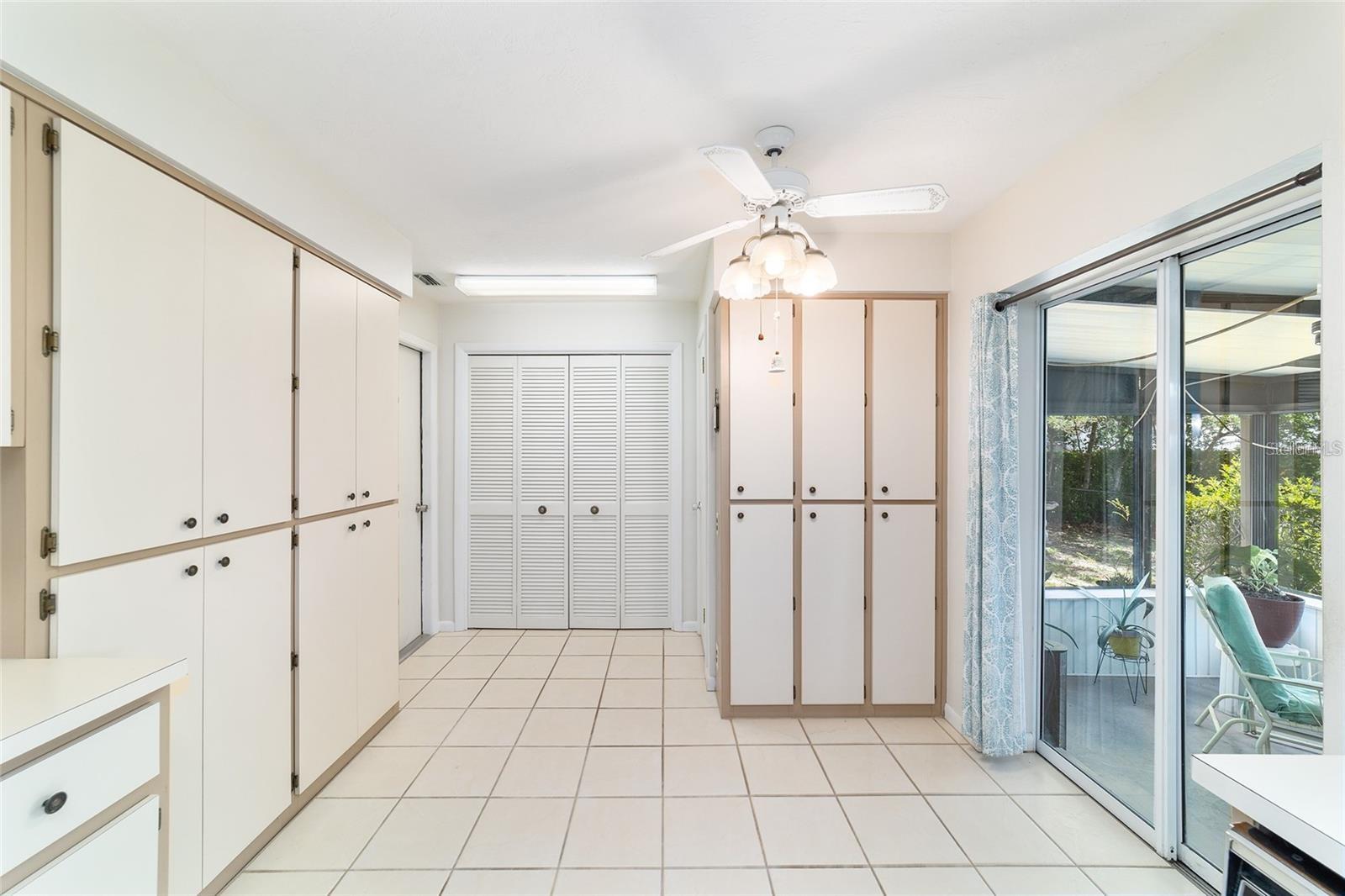BEVERLY HILLS UNIT 08 PH 02 - Residential
