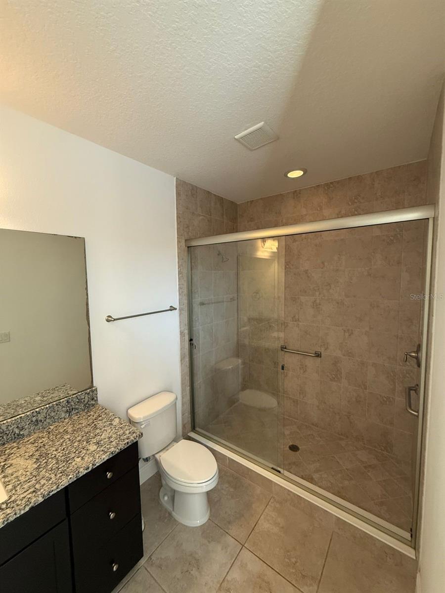 EAGLE CRK VILLAGE L PH 3A - Residential Lease