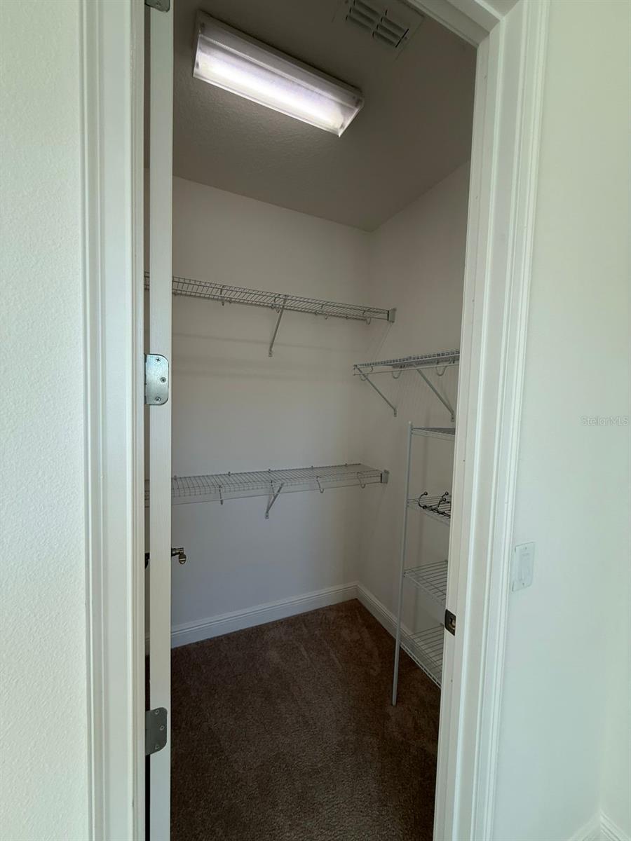 EAGLE CRK VILLAGE L PH 3A - Residential Lease