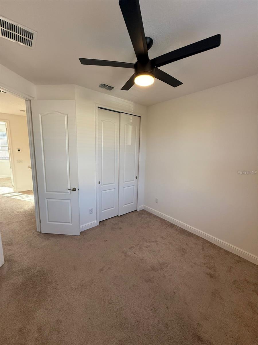 EAGLE CRK VILLAGE L PH 3A - Residential Lease